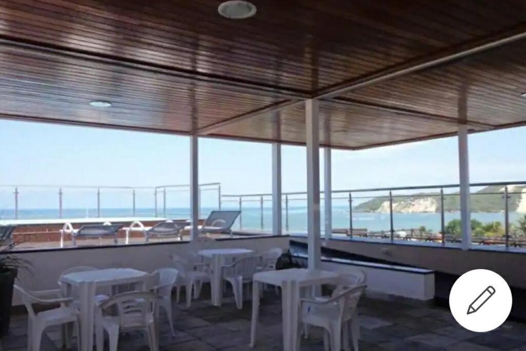 Uma quadra do mar
