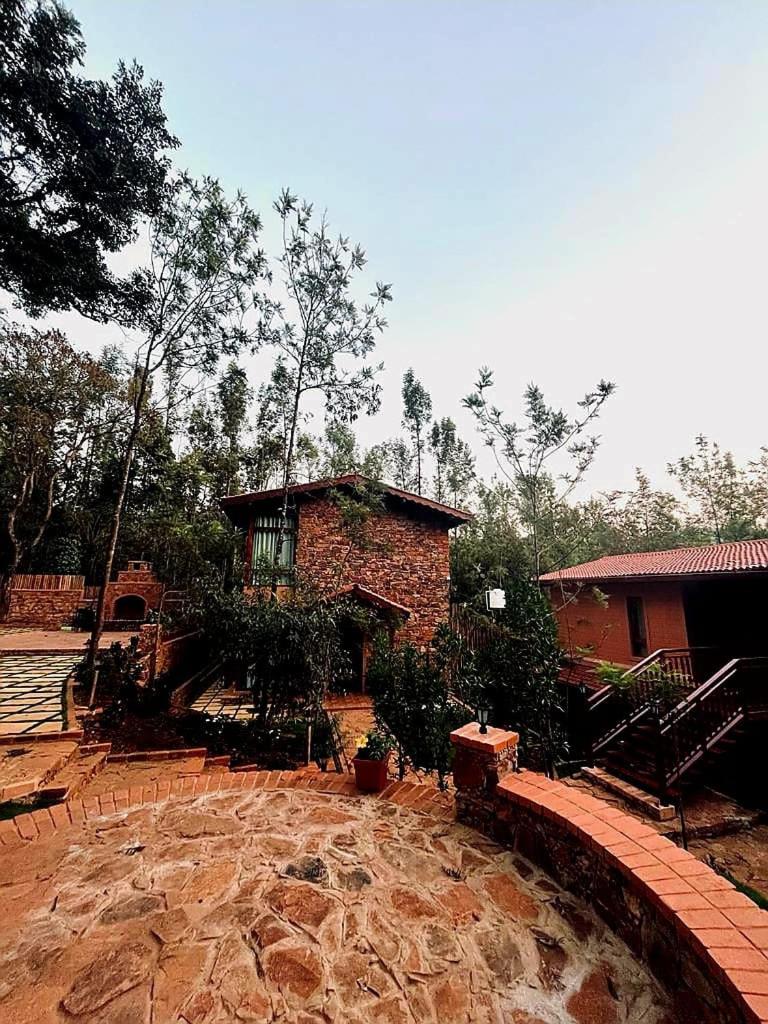 Sereno Pool Villa Chikmagalur