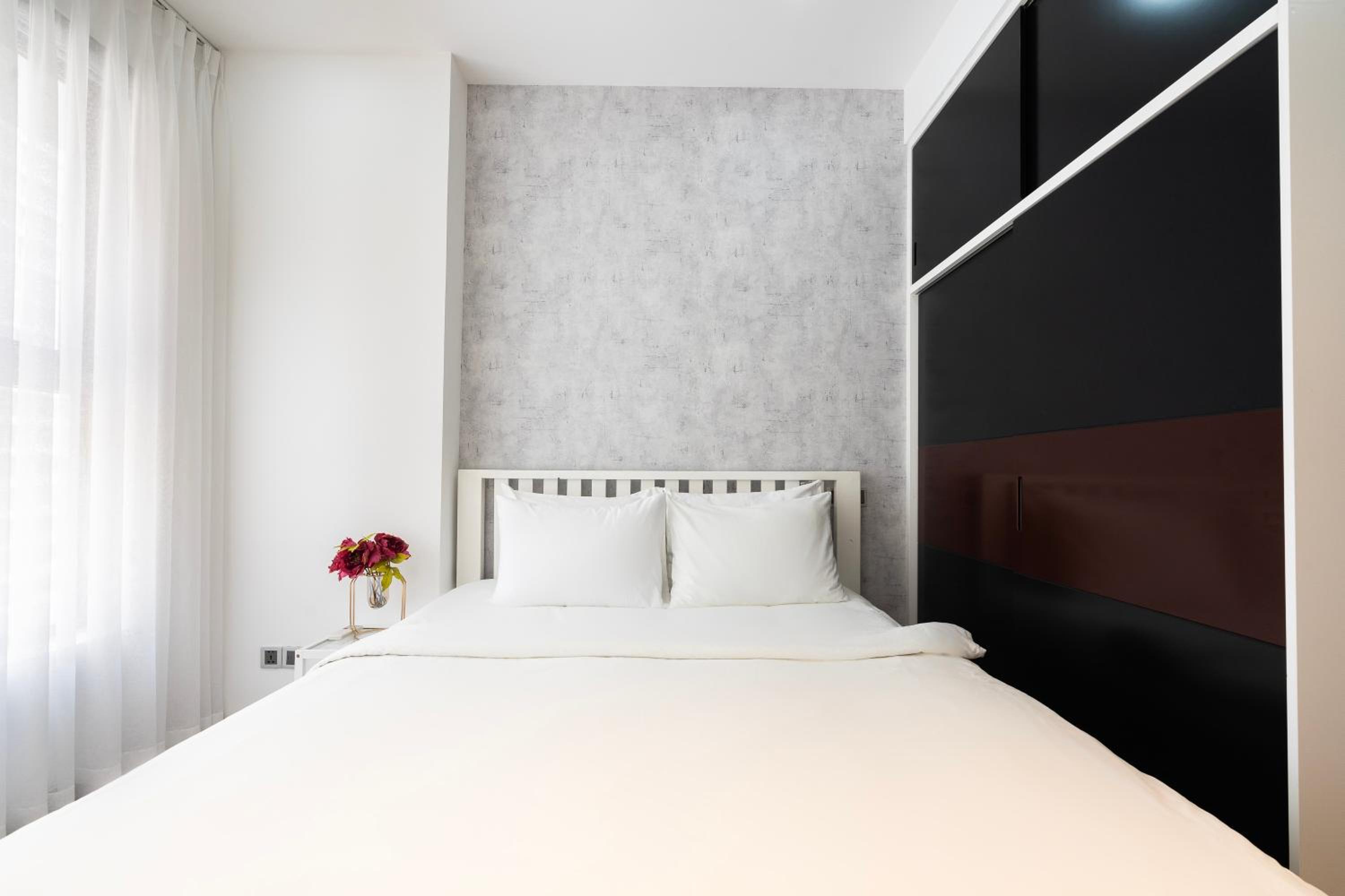 Convinia Luxury The Peak Midtown