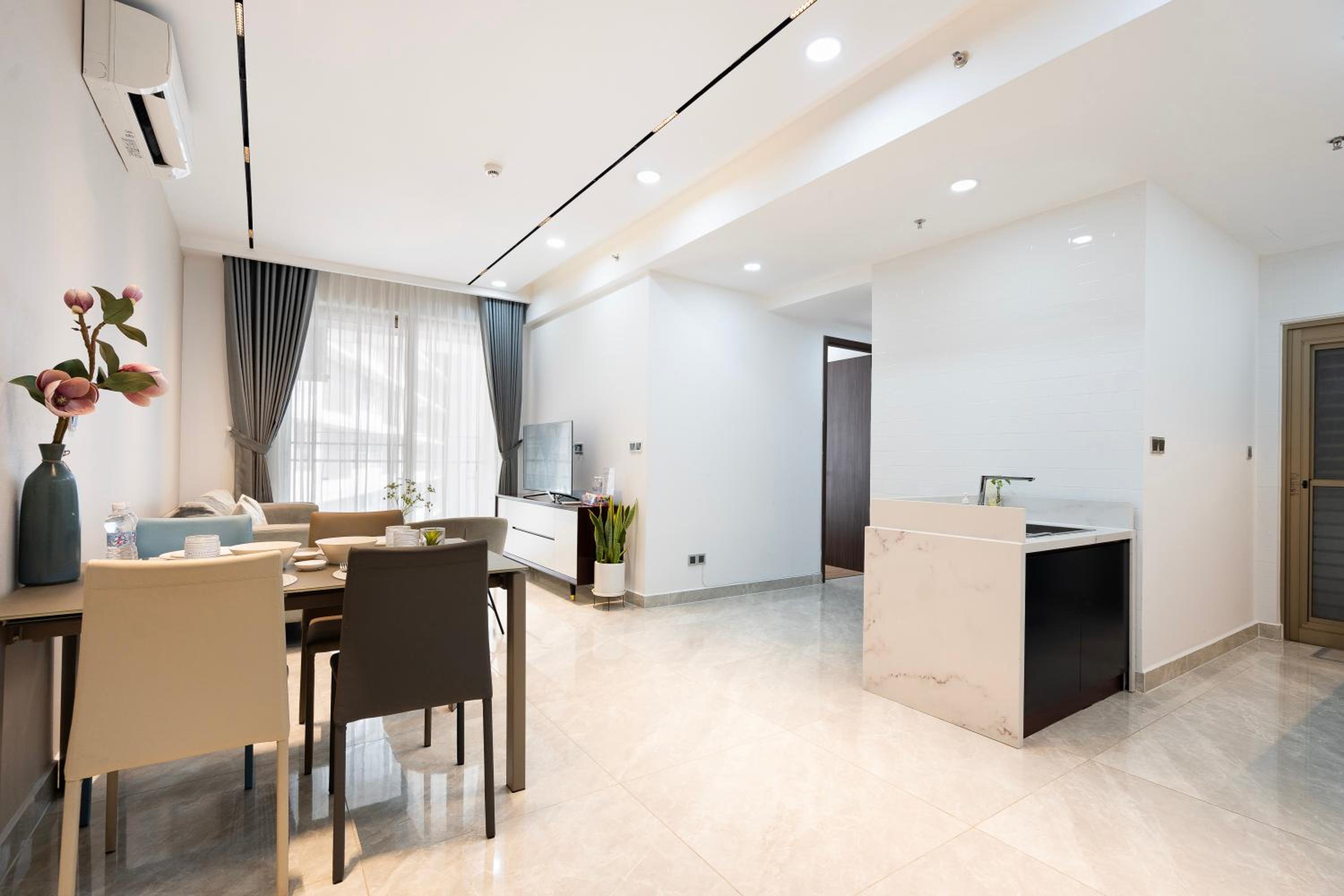 Convinia Luxury The Peak Midtown