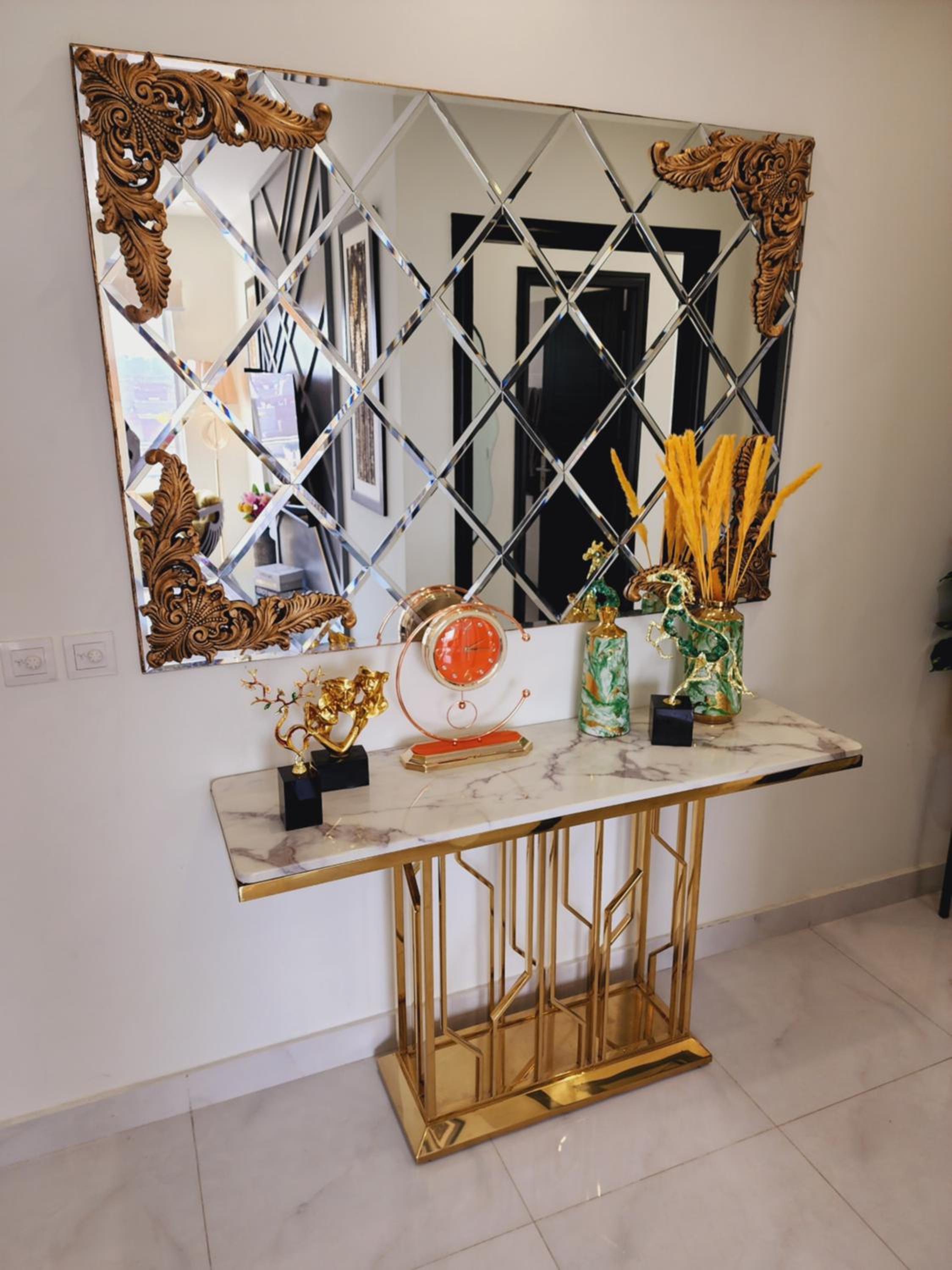 Luxury Apartment In Lahore view 3