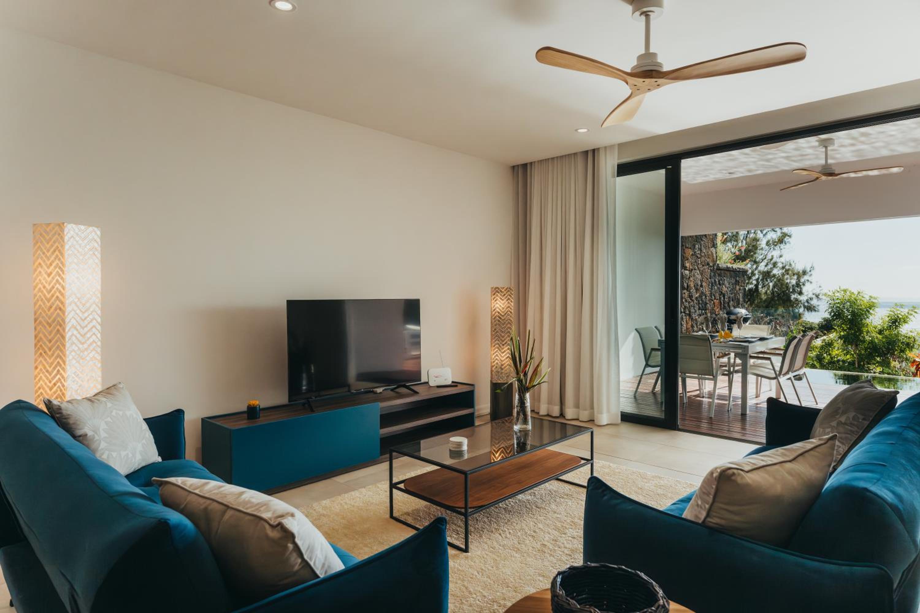 Appartement de luxe piscine et vue mer