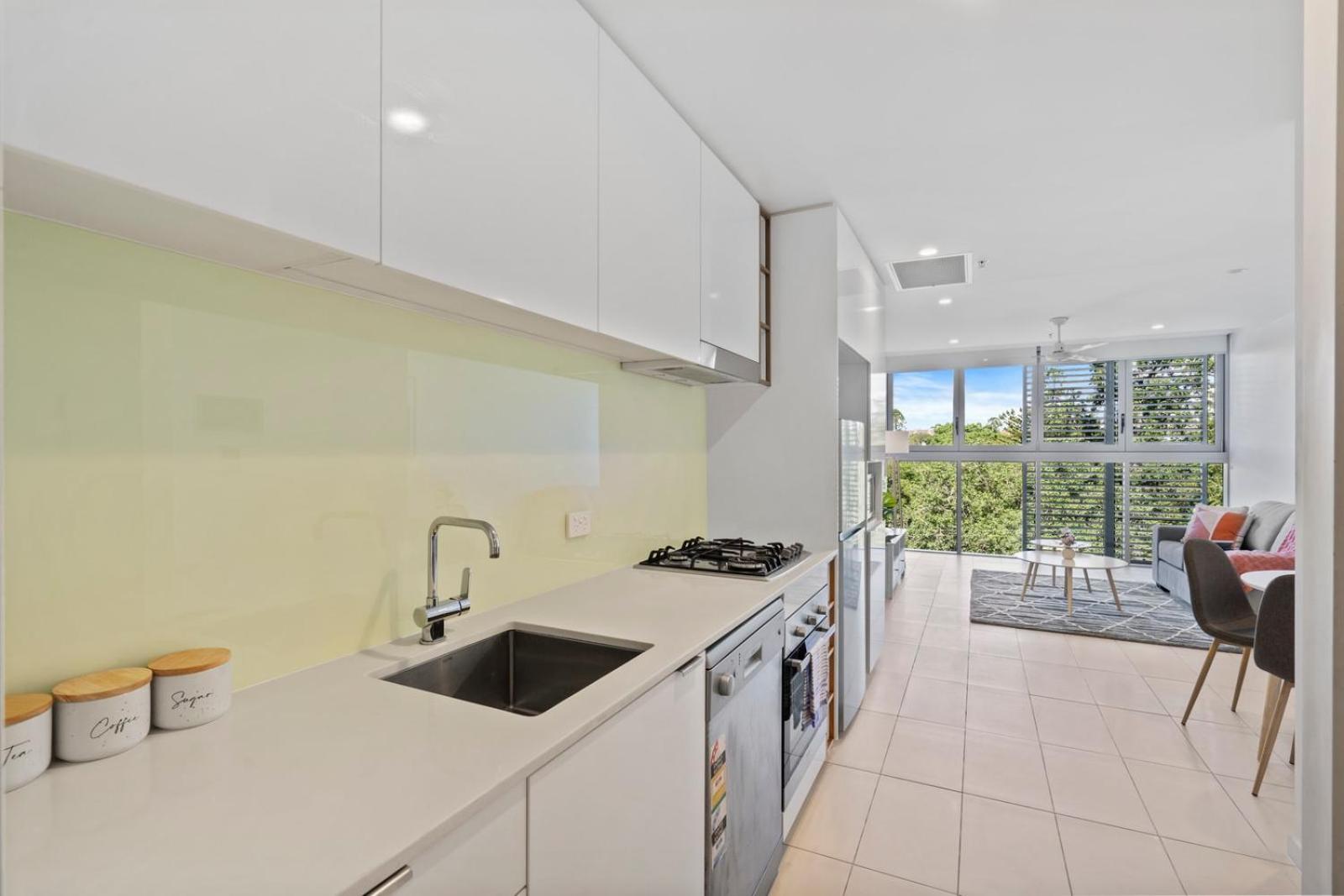 Brisbane Vacations - Cozy 1 bedroom in the Heart of South Brisbane with parking - Property Image 2