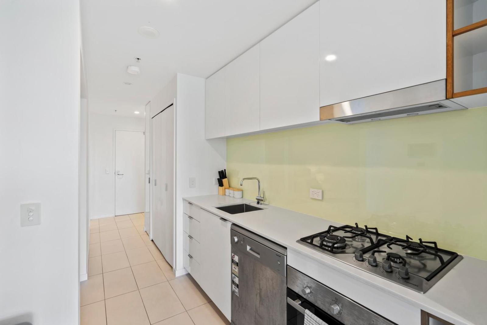 Brisbane Vacations - Cozy 1 bedroom in the Heart of South Brisbane with parking - Property Image 3