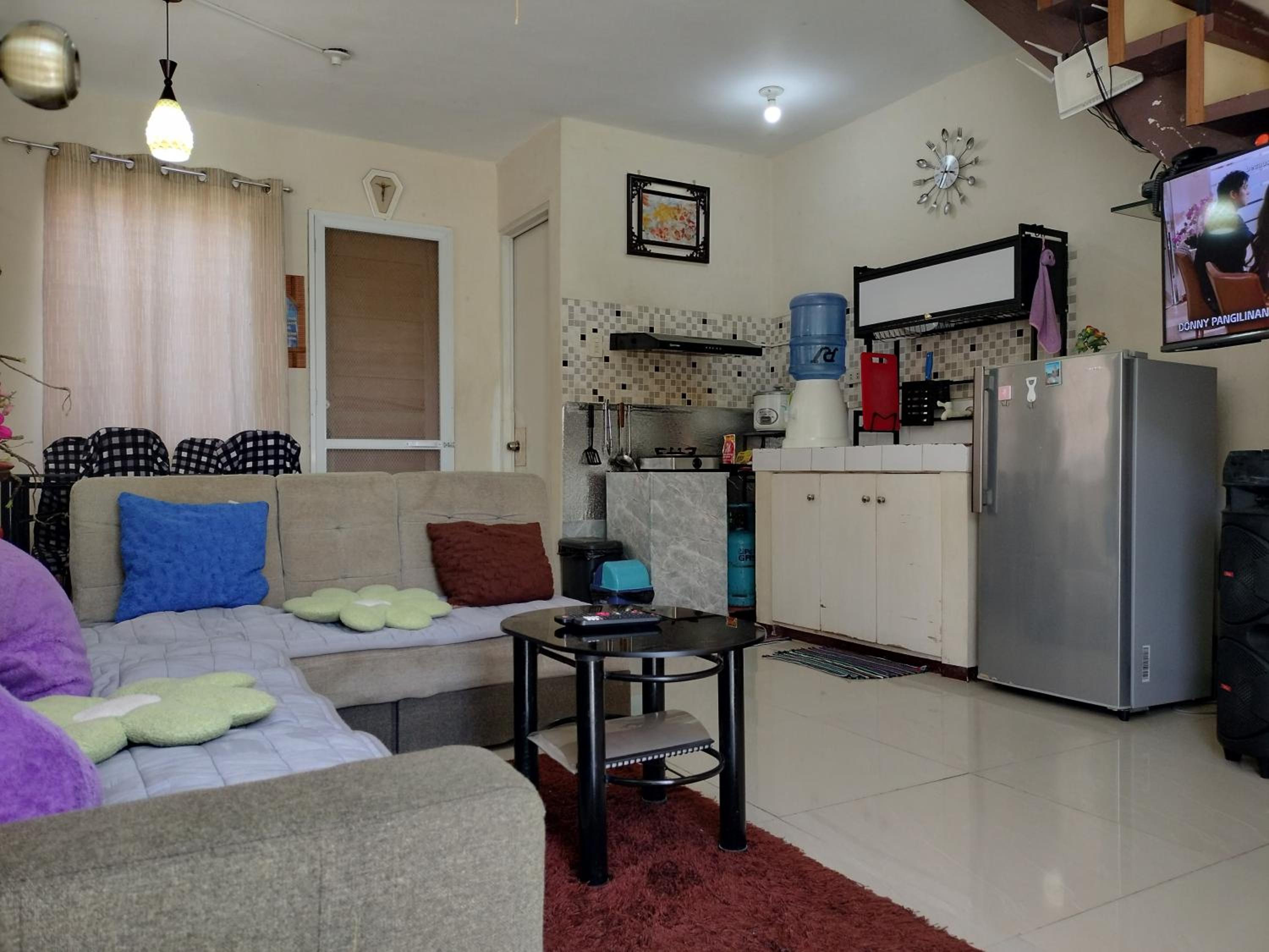 Eurie's Furnished Unit, photo 9