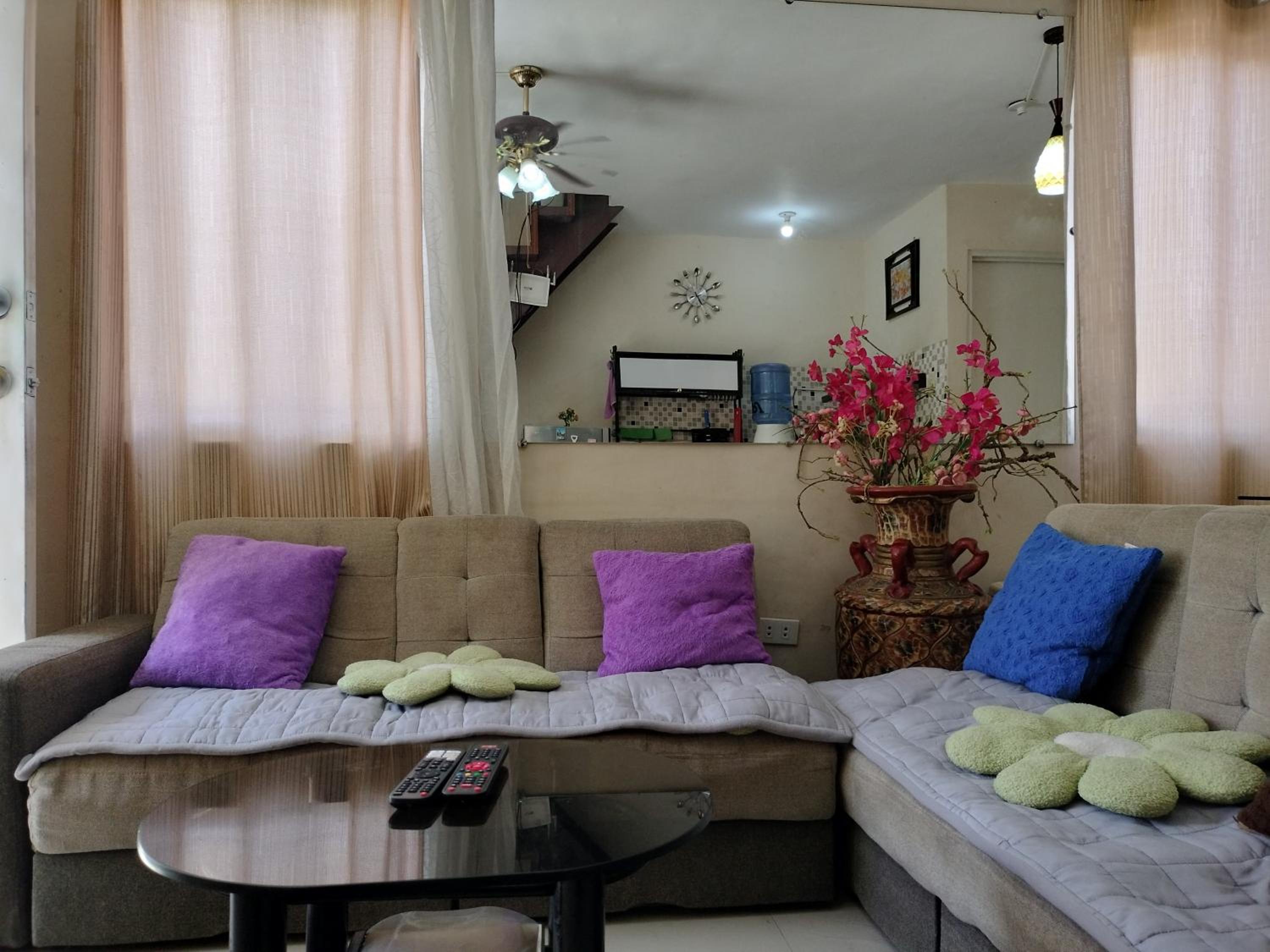 Eurie's Furnished Unit