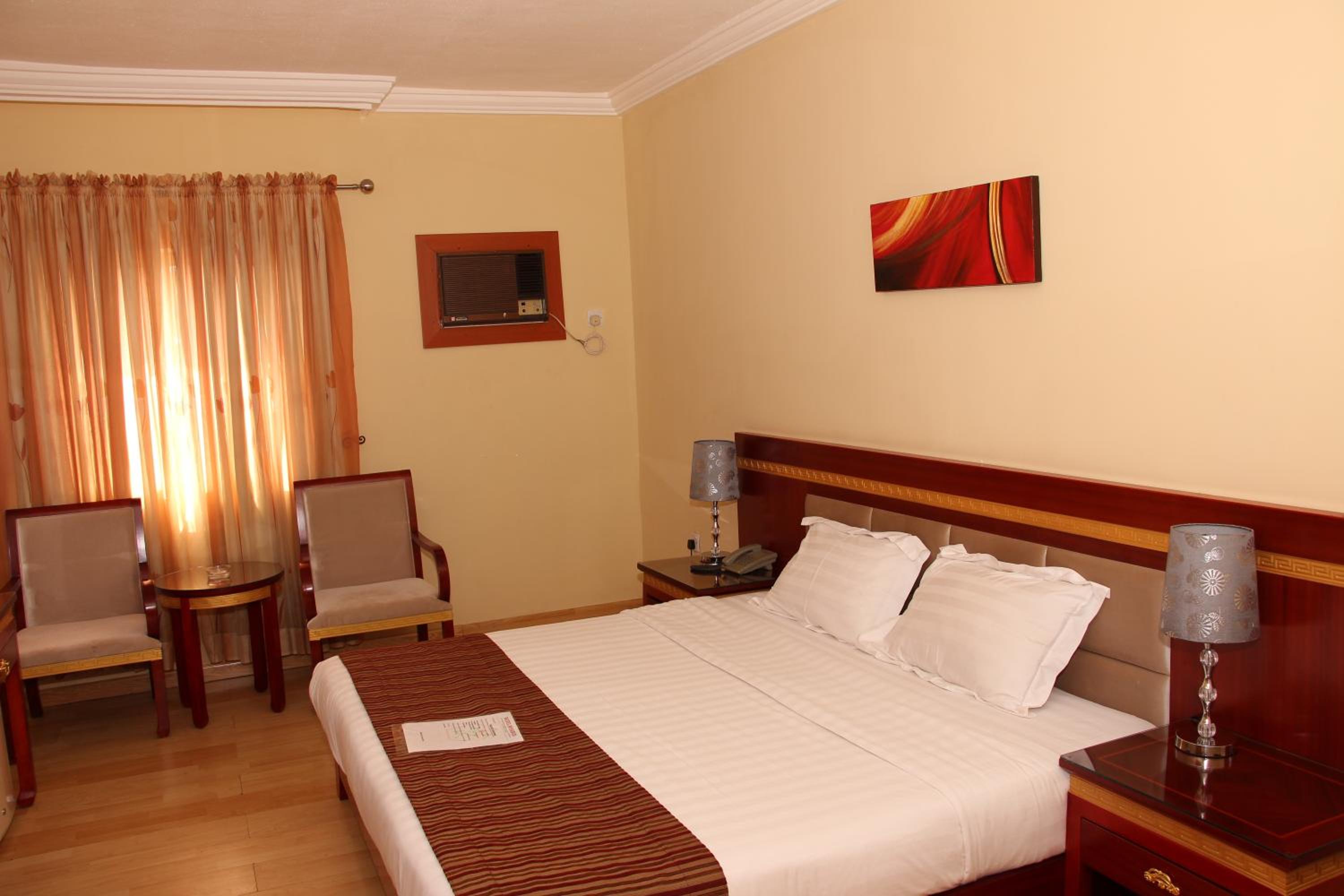 Hotel Rosebud