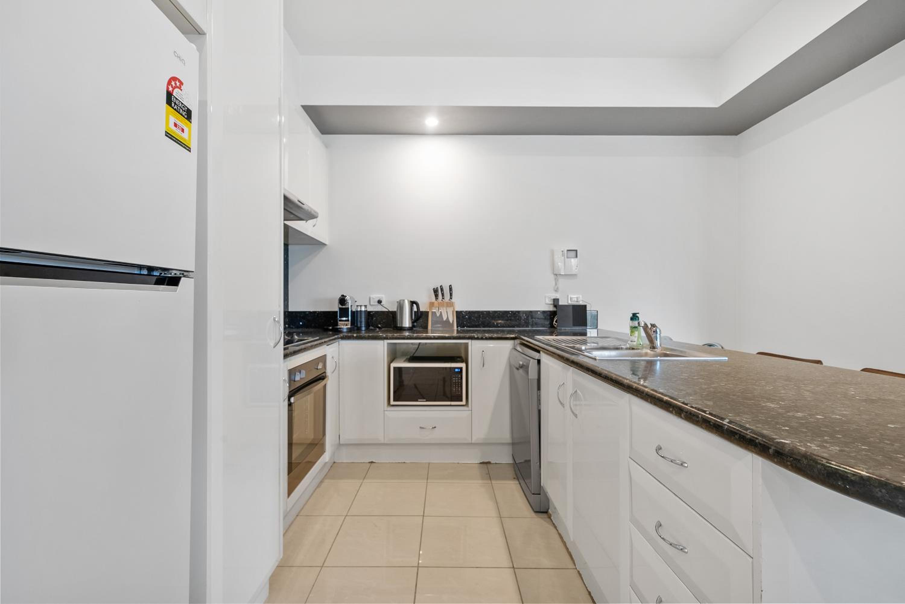 East Melbourne 2BR Apartment