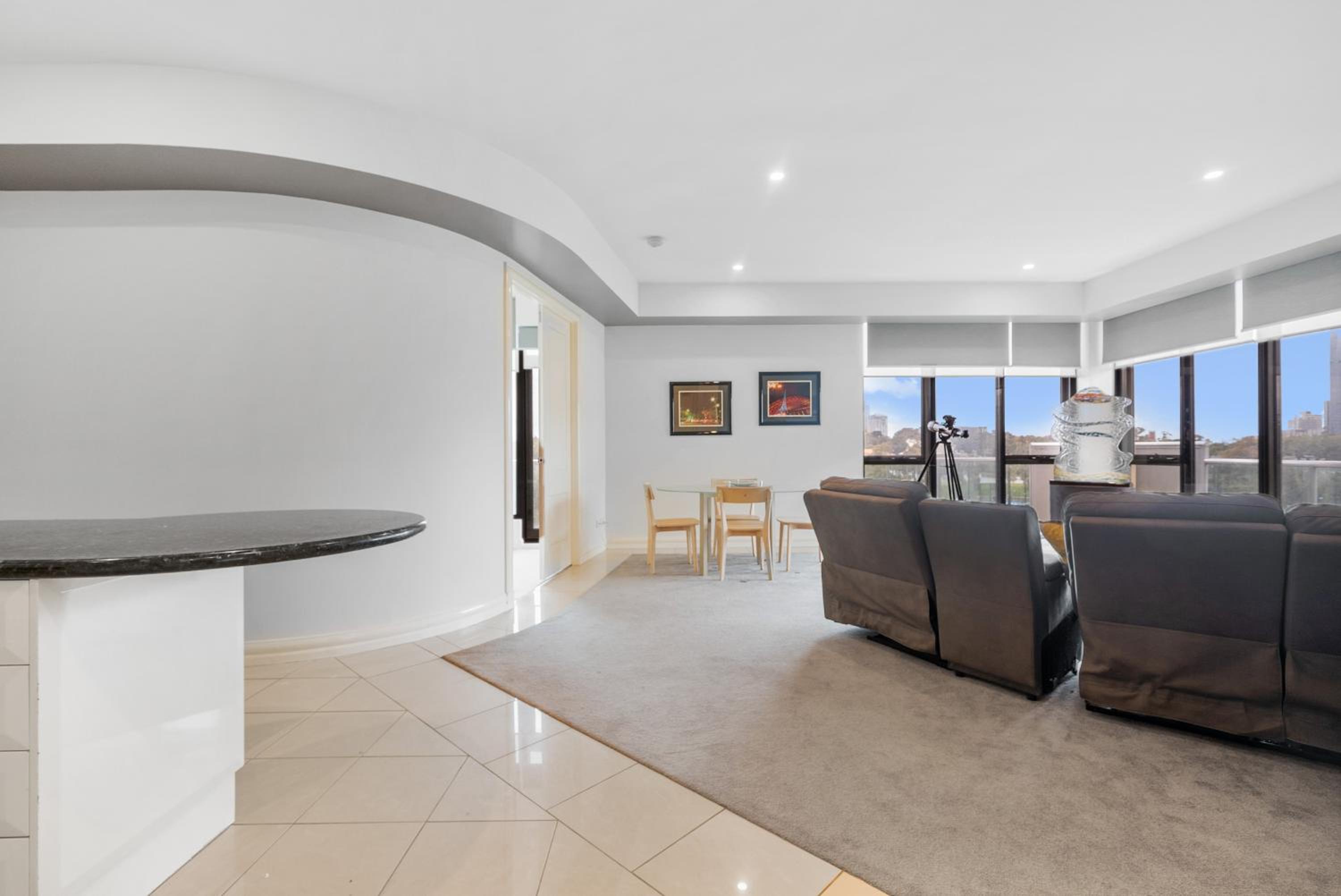 East Melbourne 2BR Apartment