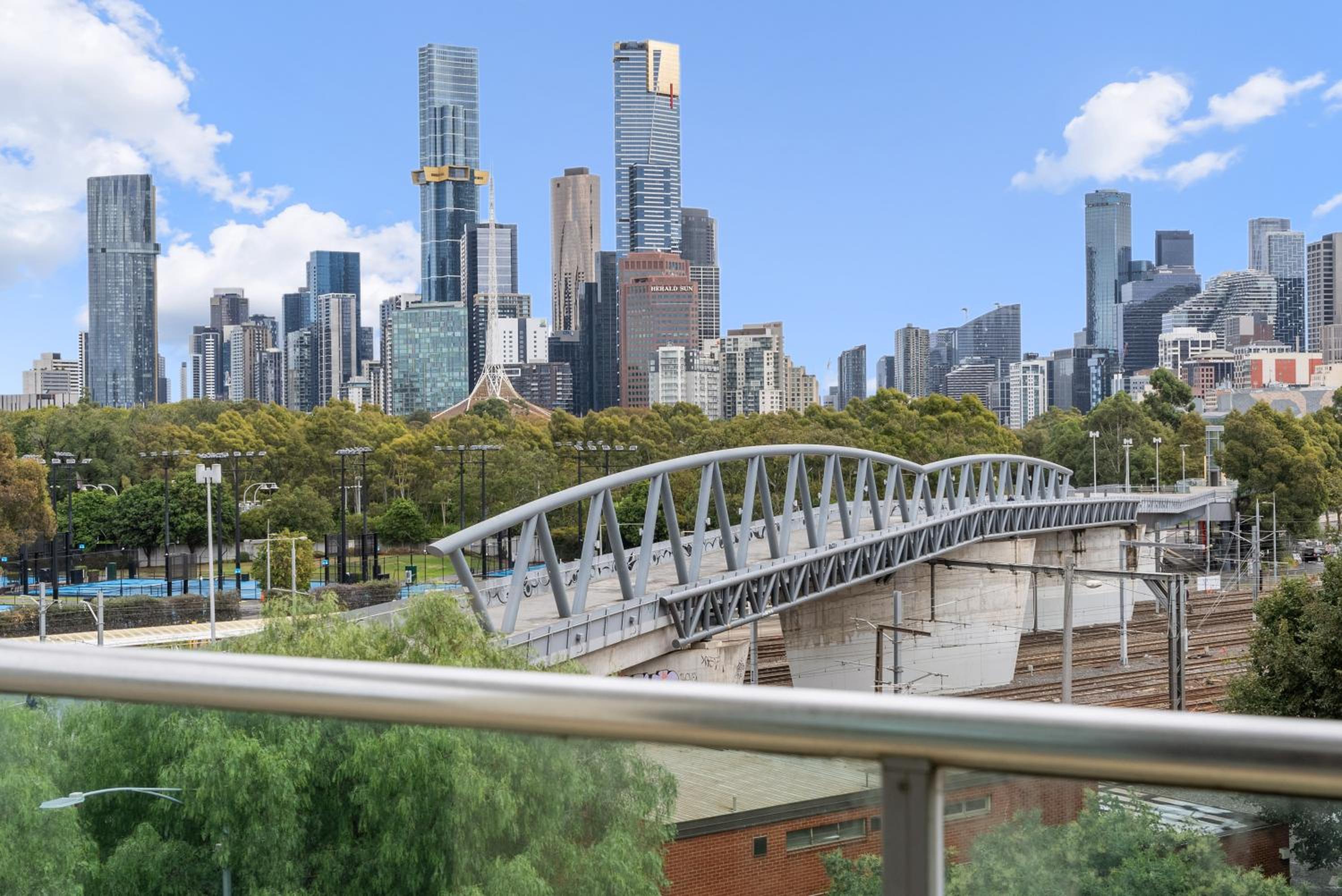 East Melbourne 2BR Apartment
