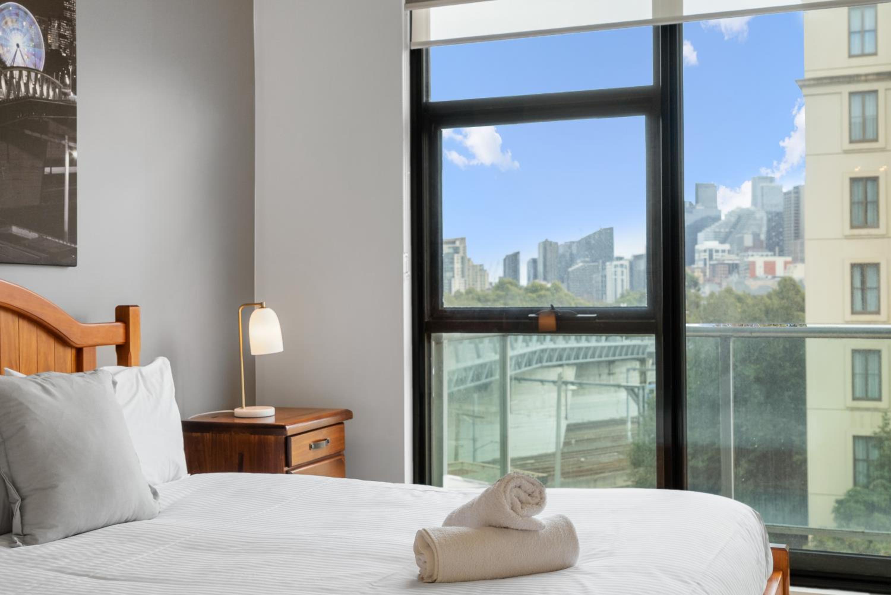East Melbourne 2BR Apartment