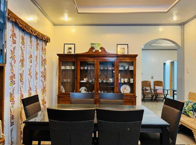 Nimrod's Cafe - Airconditioned Queen Beds with Starlink Wi-Fi, photo 44