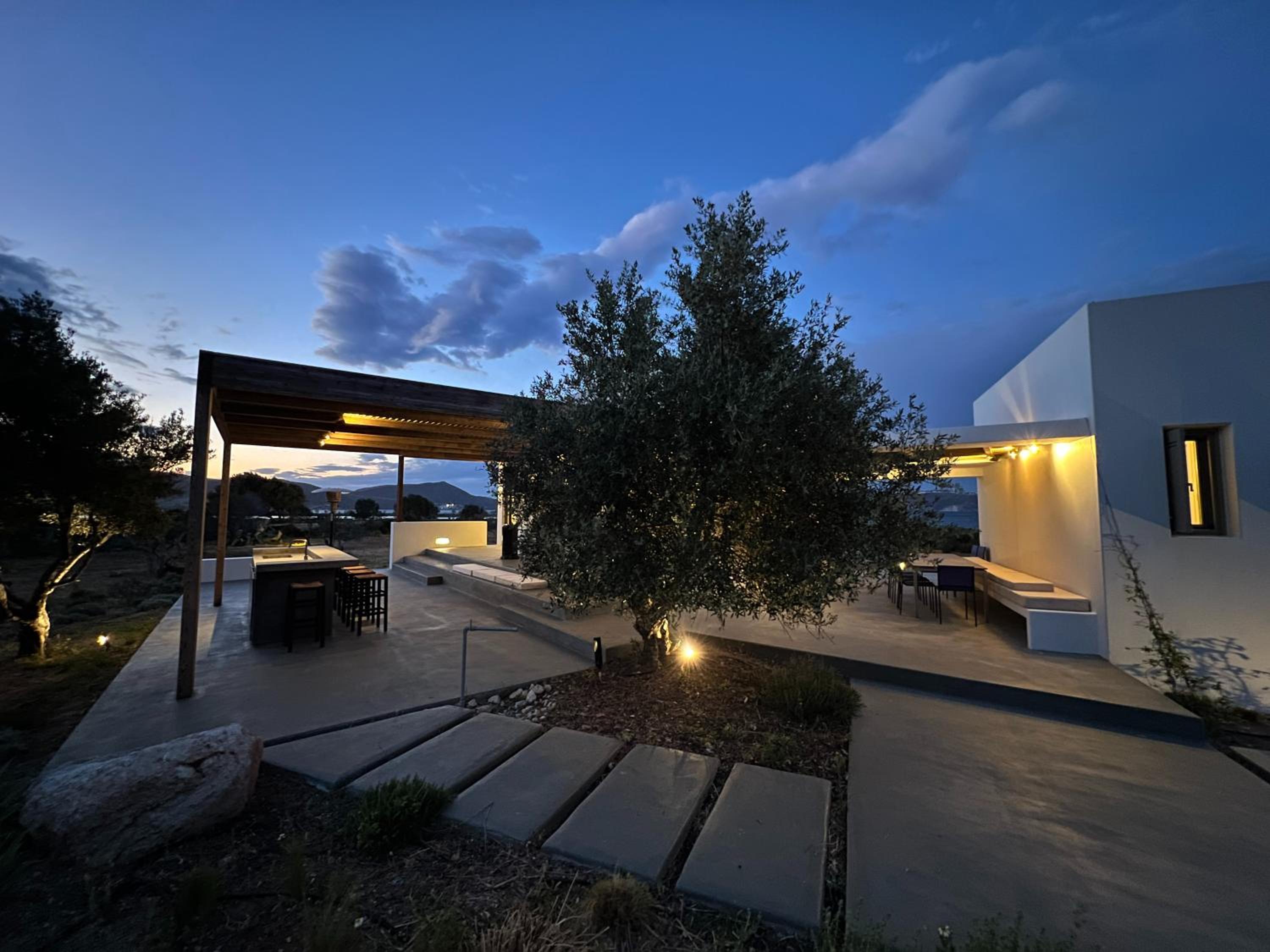 Seafront villa Serene 6 Bedrooms view 4