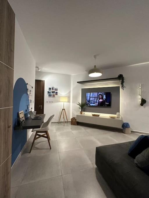 Bluemoon Apartment view 3