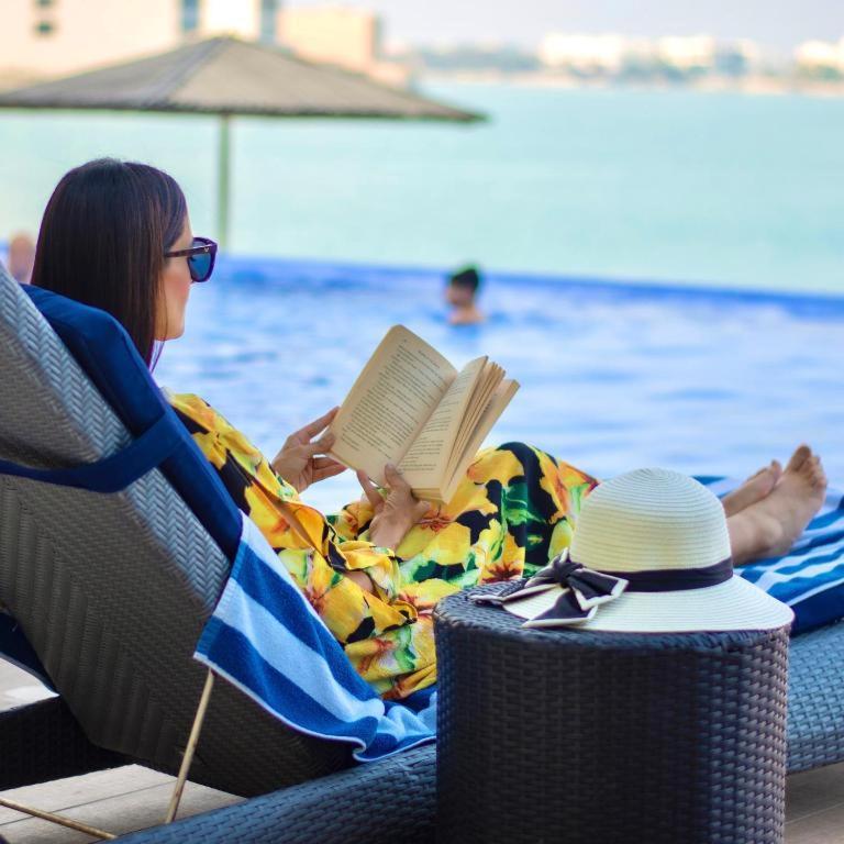 Dragon Beach Hotel