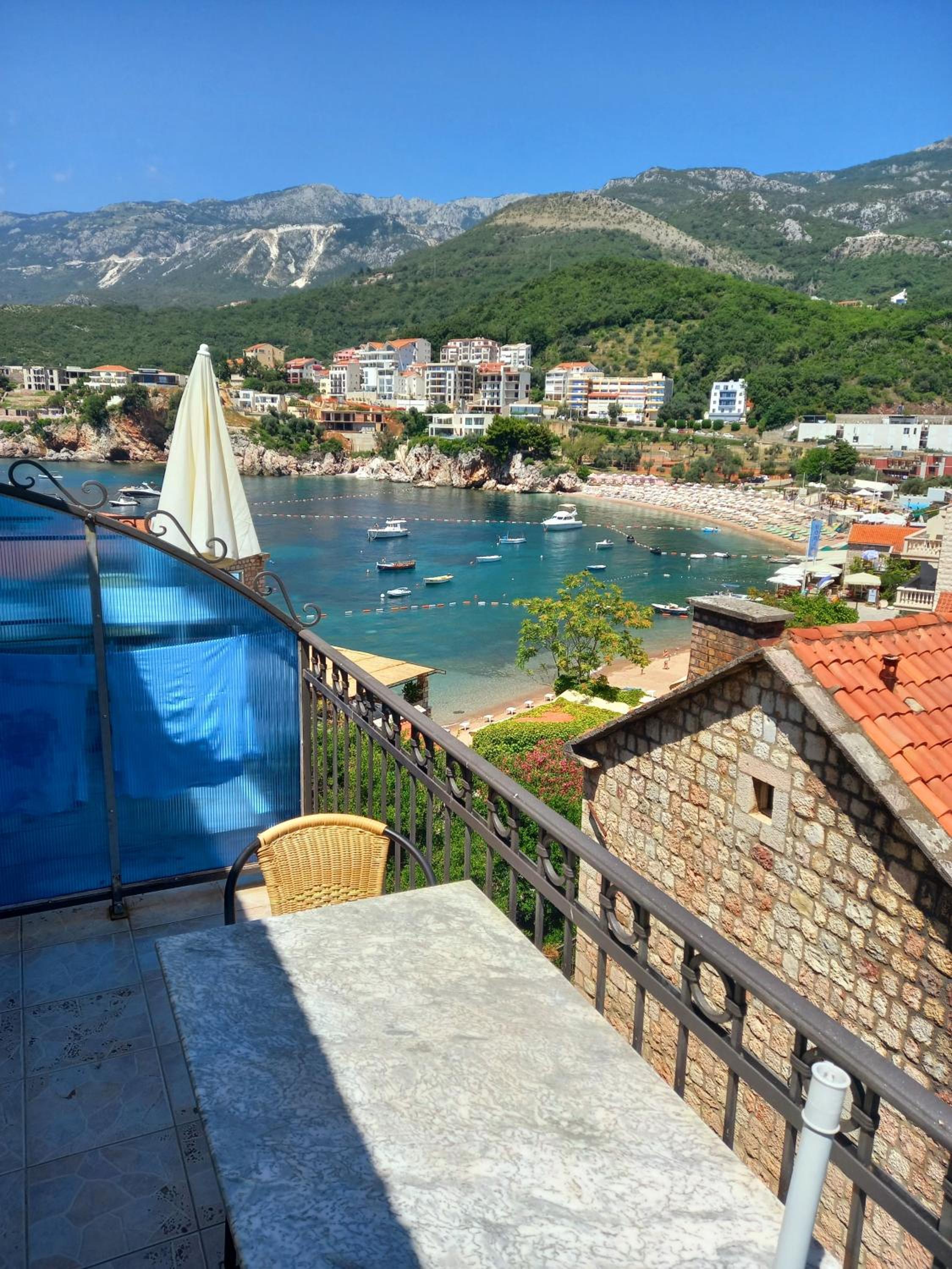 Apartments Mitrovići Miločer