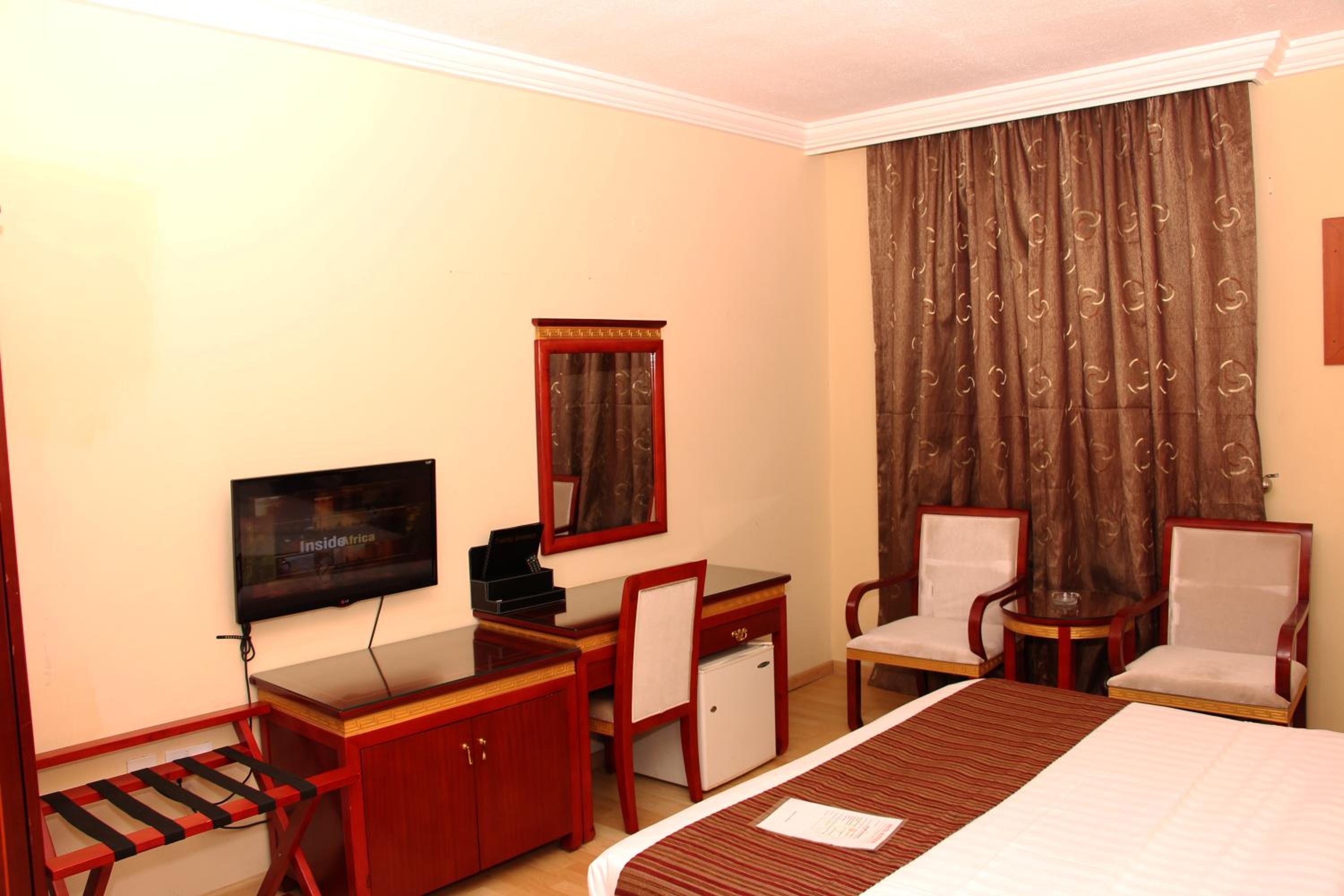 Hotel Rosebud