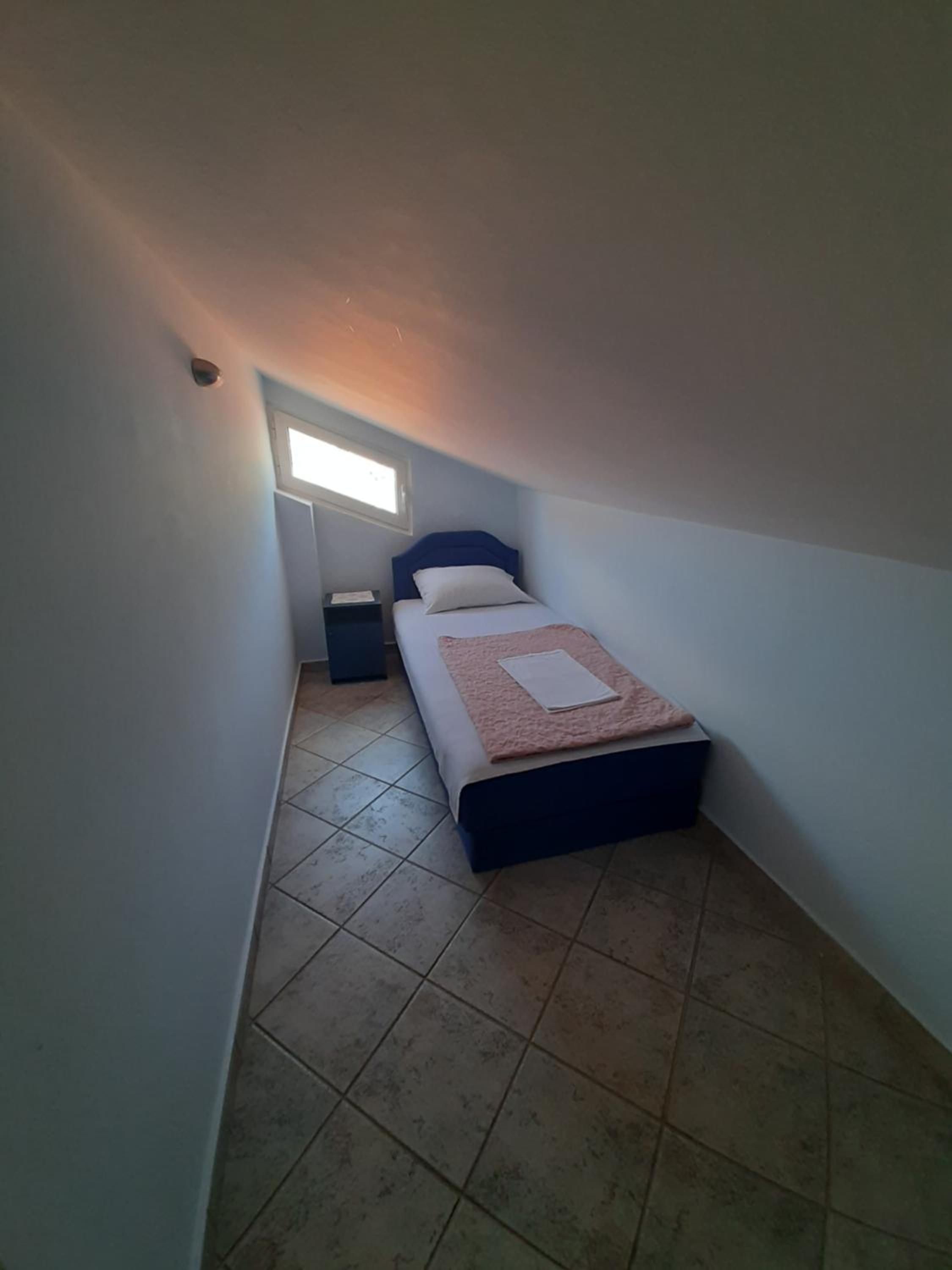 Apartments Mitrovići Miločer
