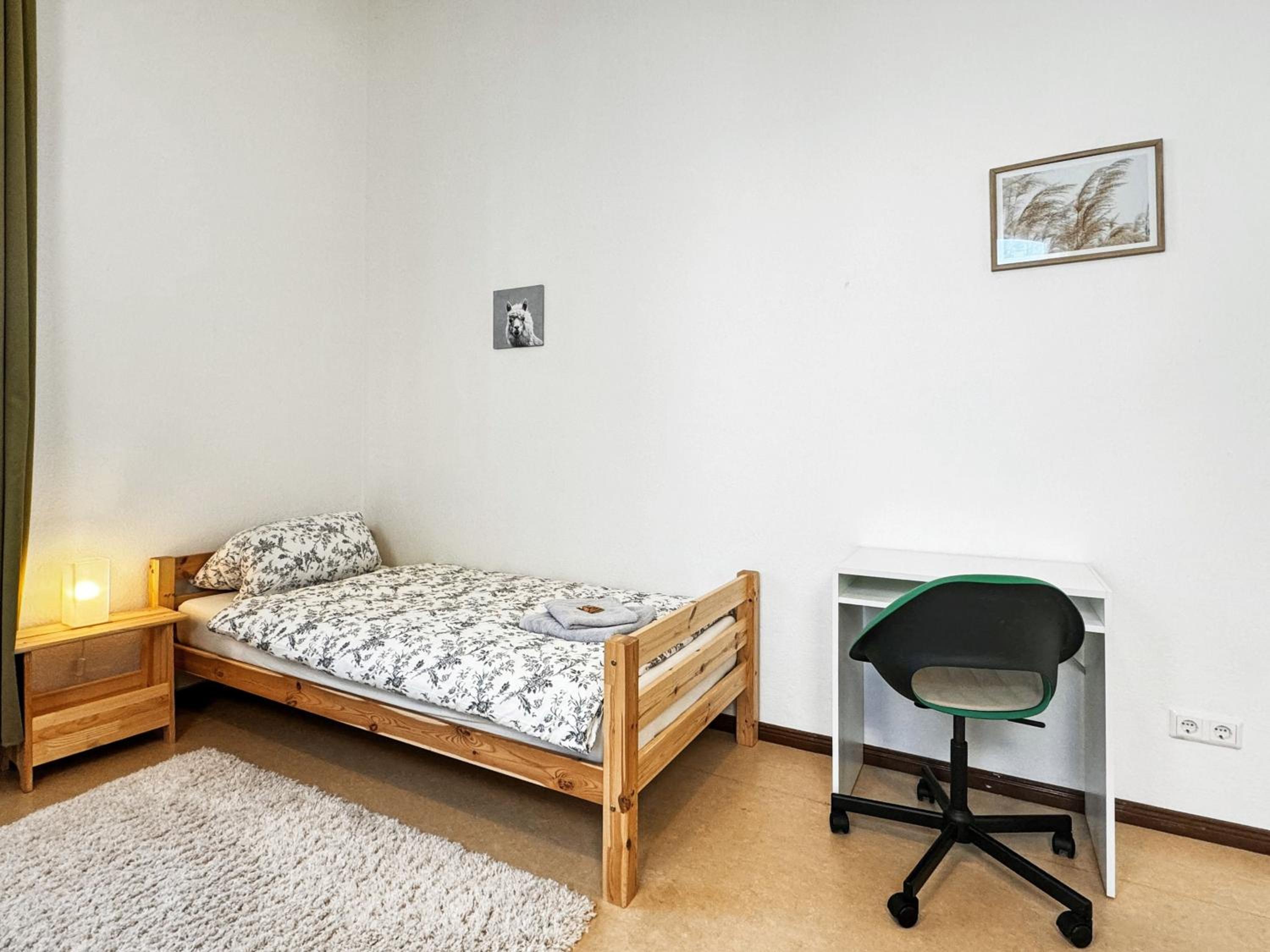 Ferienwohnung Villa Nieske - Jugendstil Denkmal, free WLAN & Parken, Self Check-In, Smart-TV