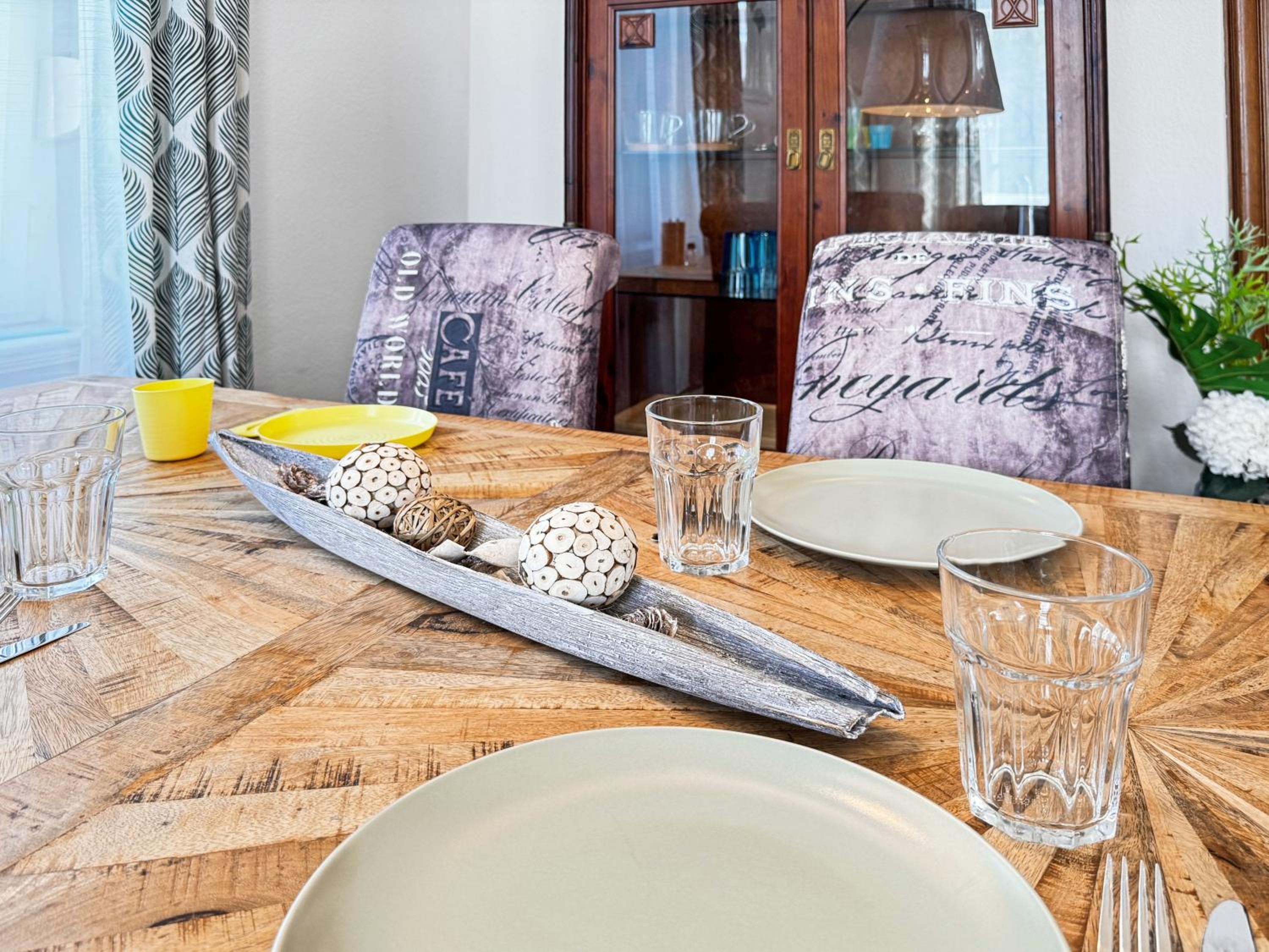 Ferienwohnung Villa Nieske - Jugendstil Denkmal, free WLAN & Parken, Self Check-In, Smart-TV