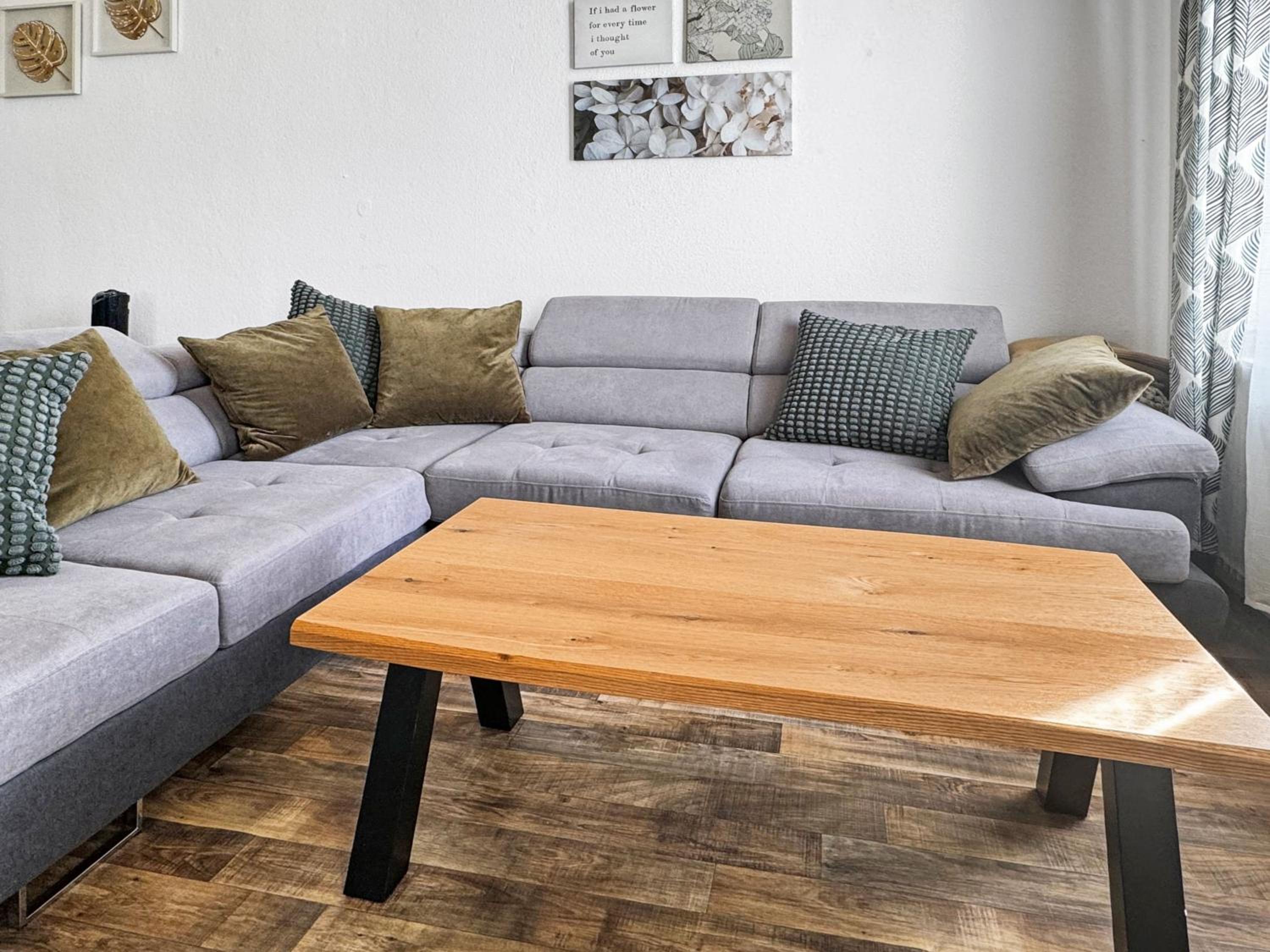 Ferienwohnung Villa Nieske - Jugendstil Denkmal, free WLAN & Parken, Self Check-In, Smart-TV