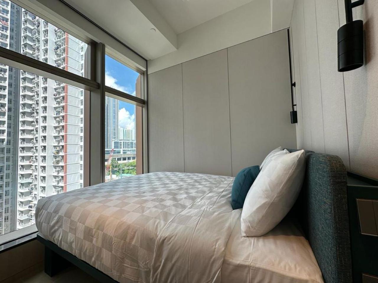 TOWNPLACE WEST KOWLOON