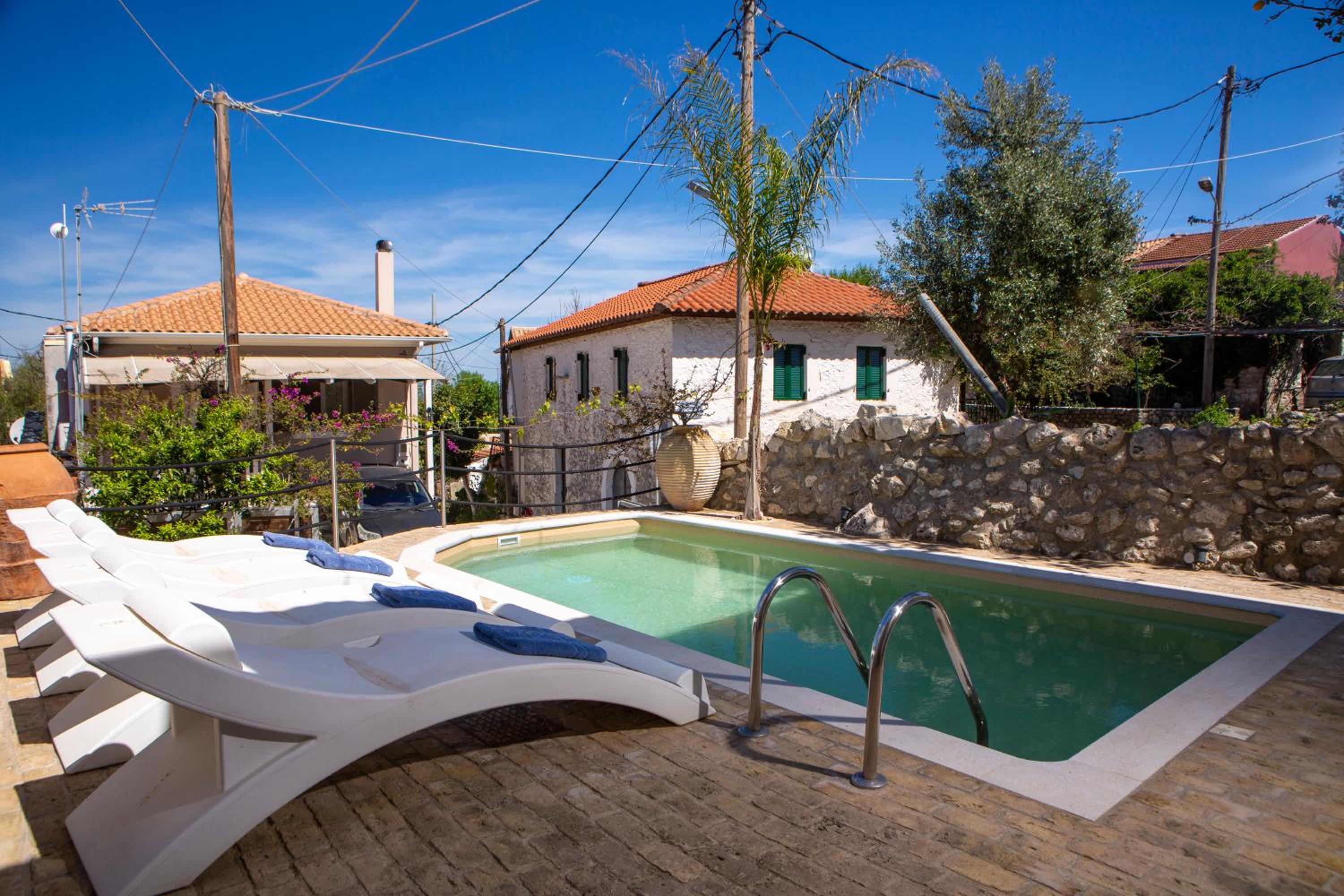 MarkEm Village House
