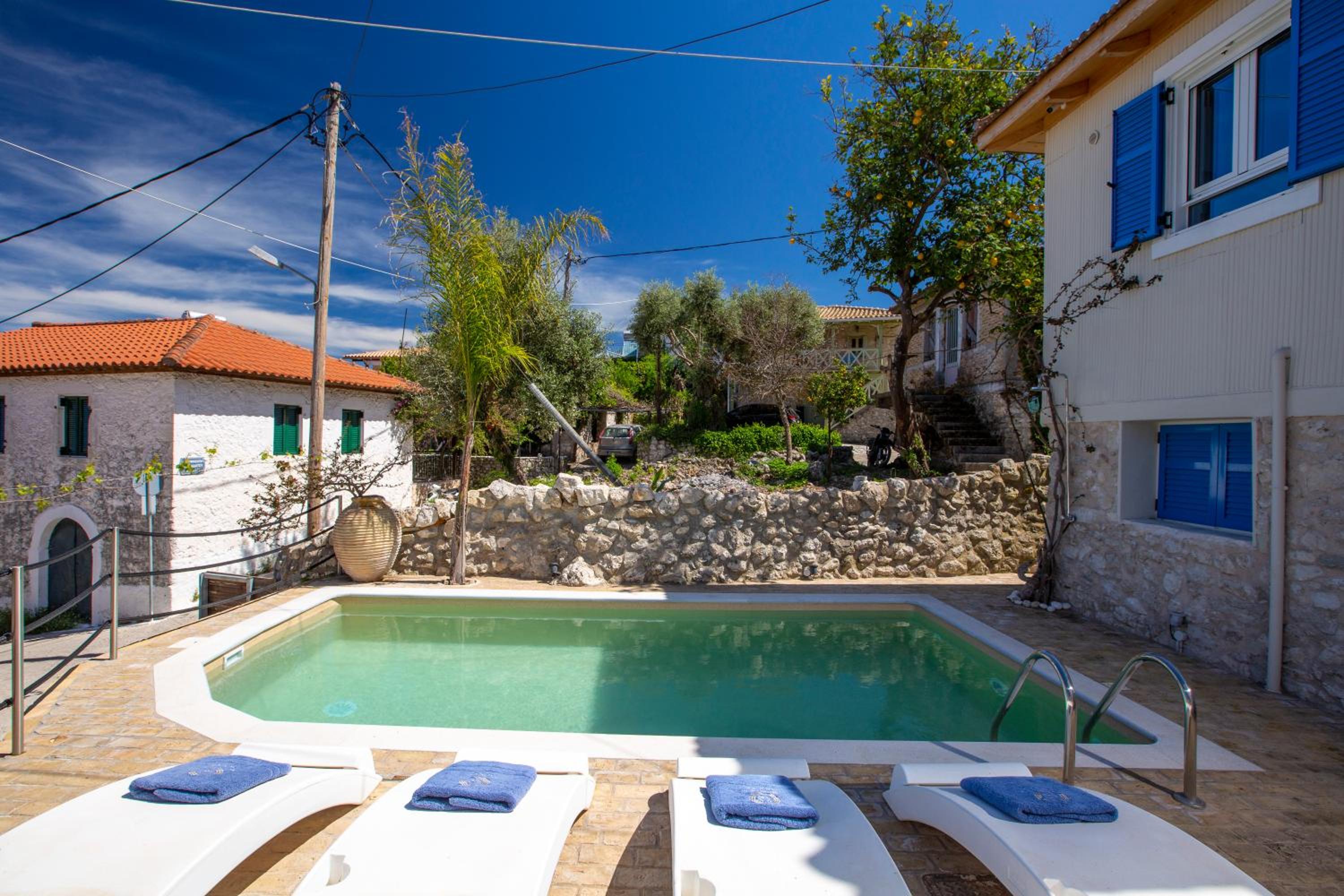MarkEm Village House