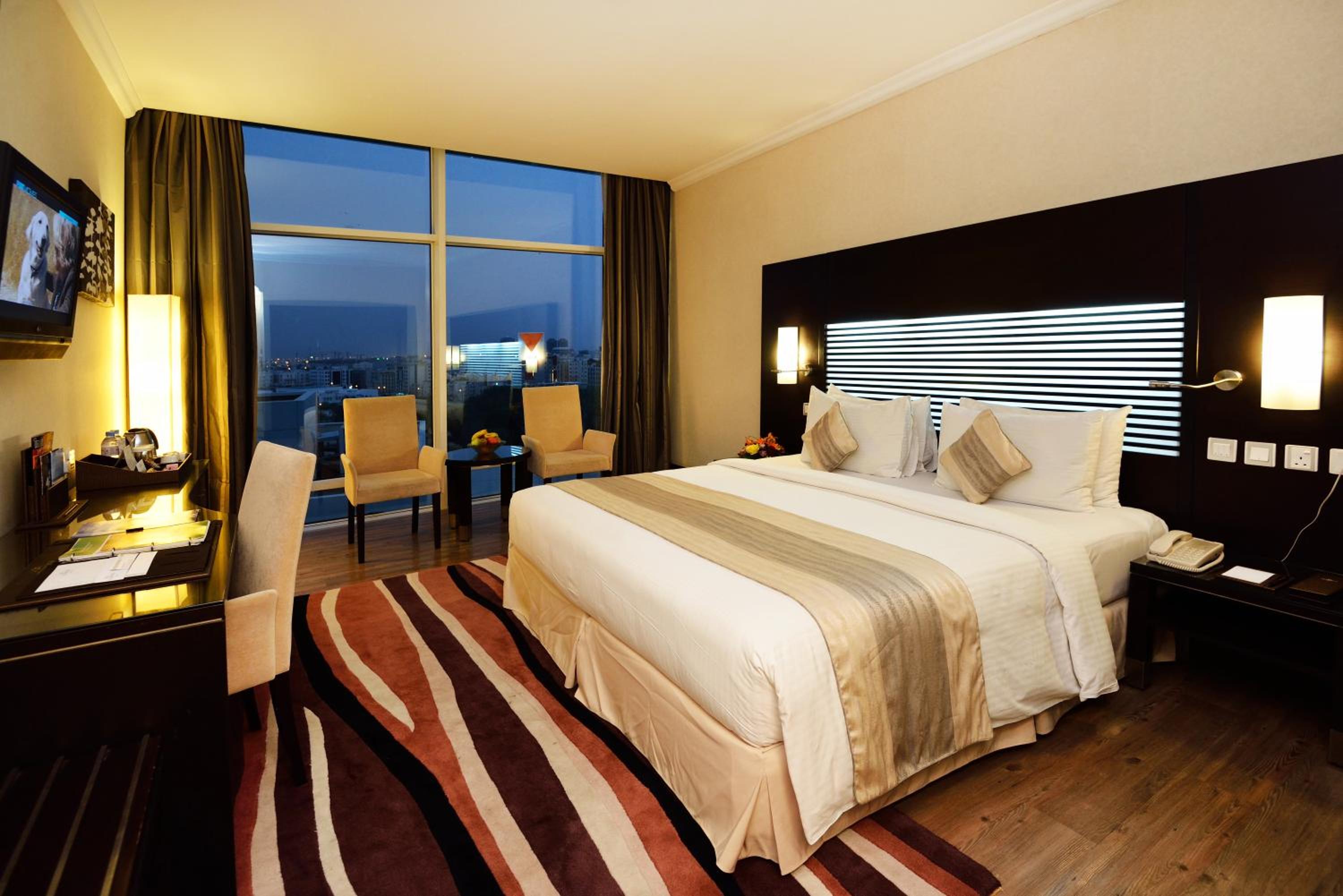 Holiday Villa Hotel & Residence City Centre Doha photo 36 of 43