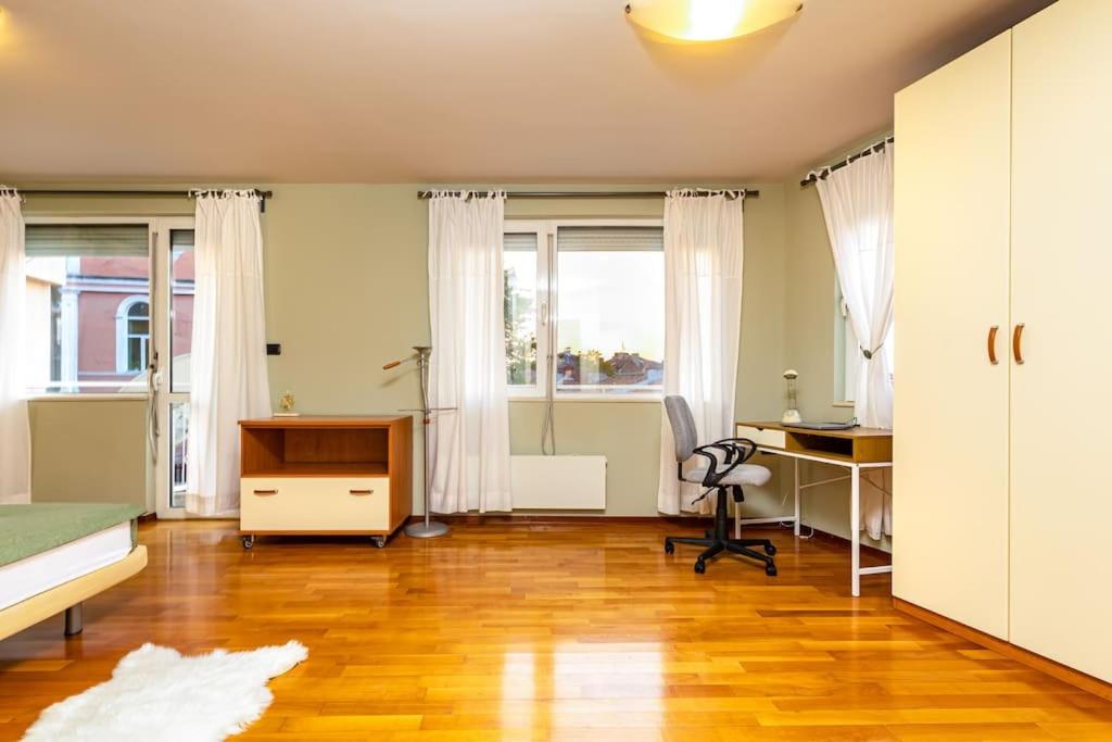 La Primavera Spacious Apartment