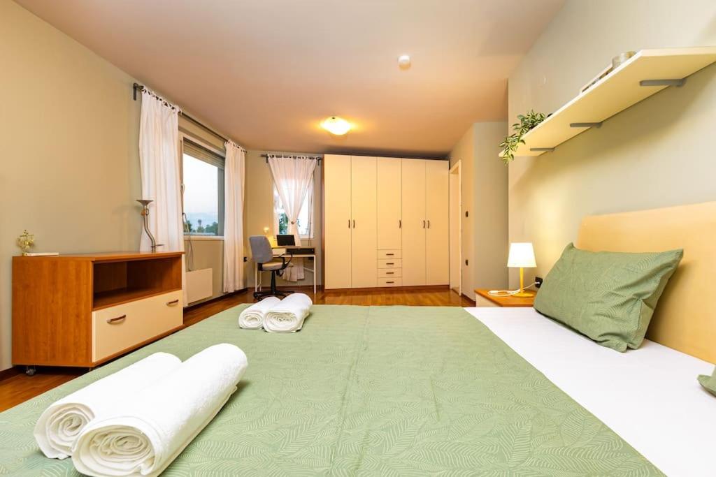 La Primavera Spacious Apartment