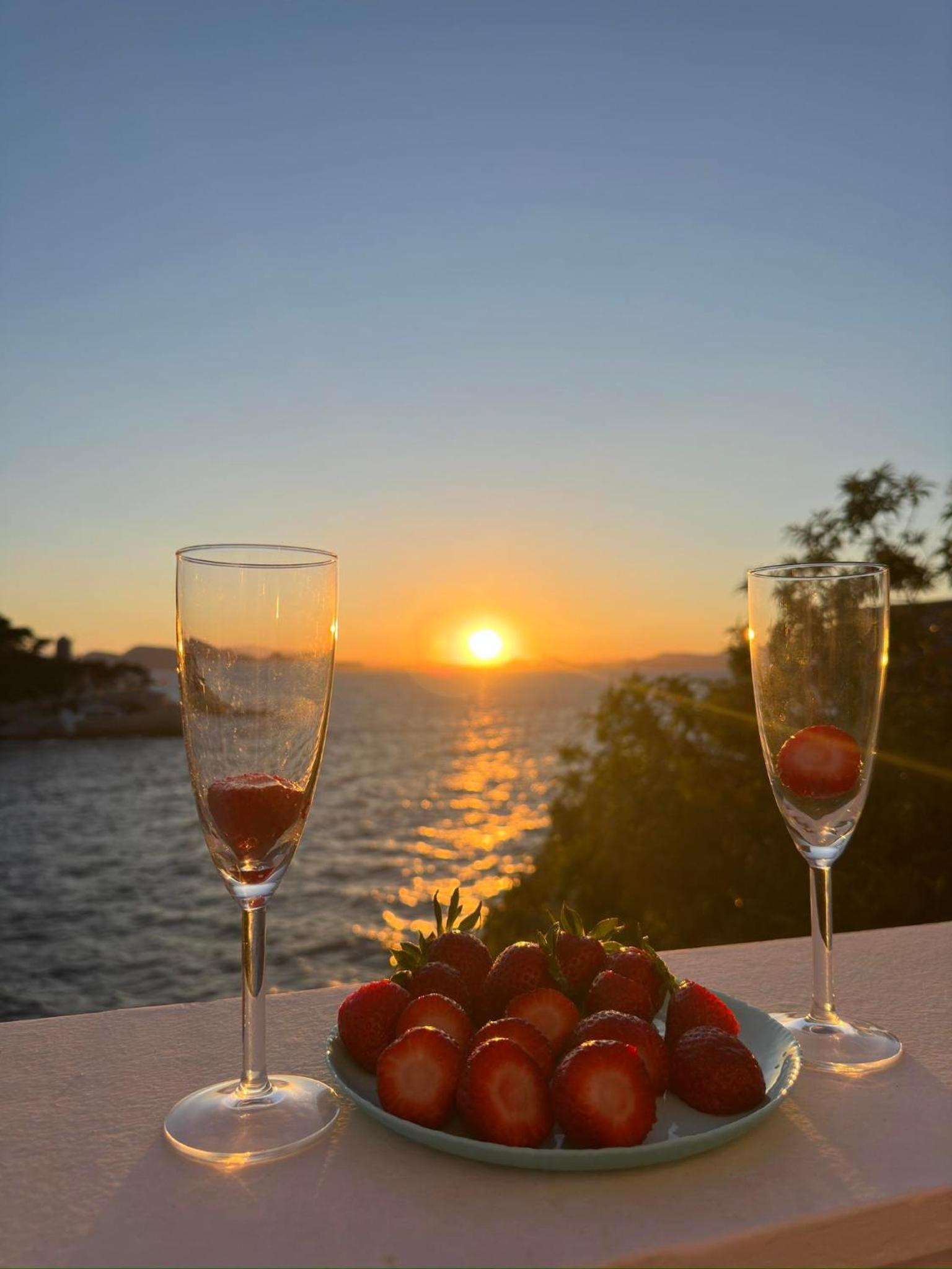 Sunset View photo 4