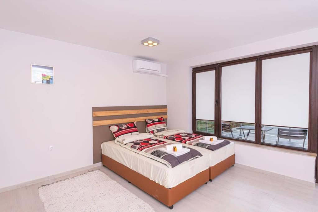 Studio 'Ozi' quite place in Perfect Center