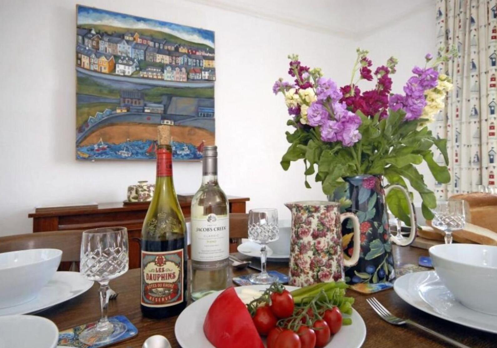 Bronwydd, large holiday home in seaside town of New Quay view 5
