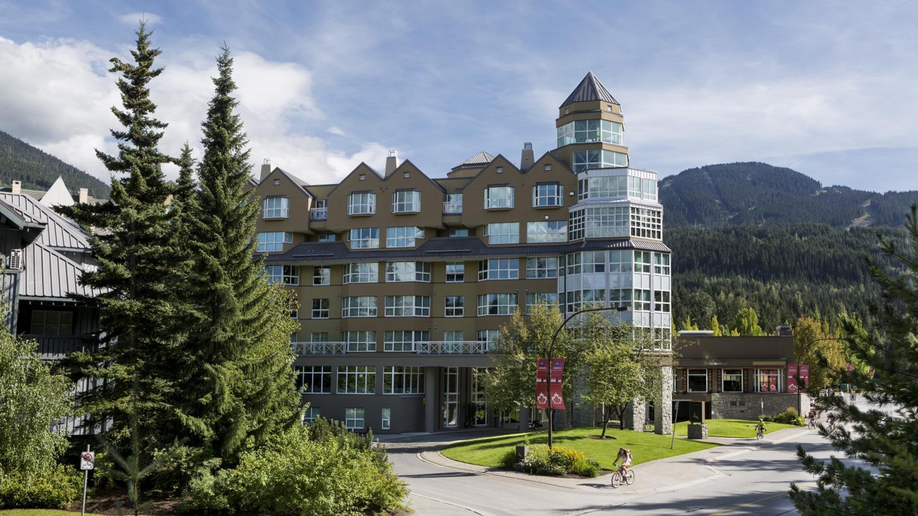 Le Chamois by Whistler Premier