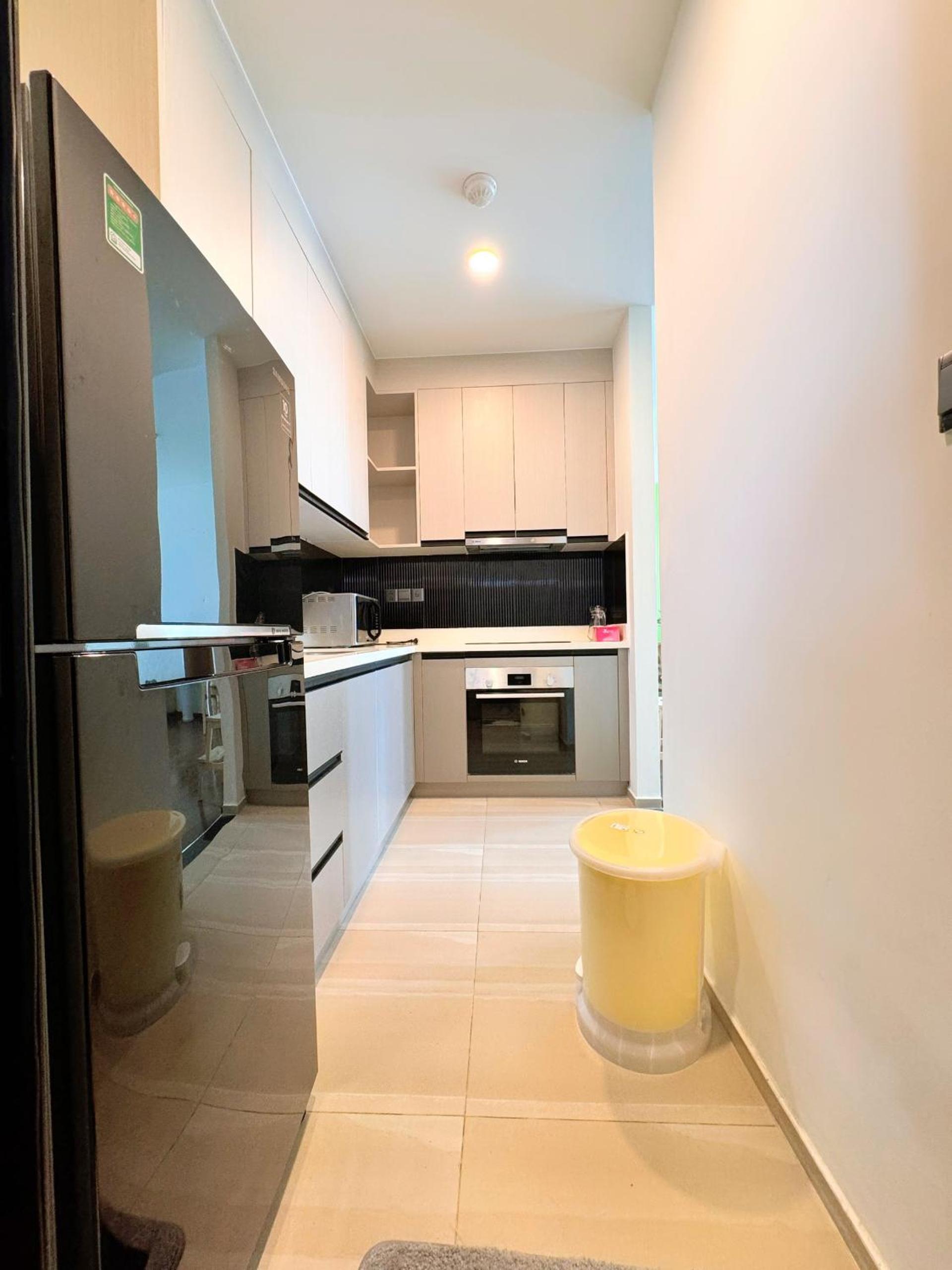 Homie's Dedge Thao Dien Luxury Apartment