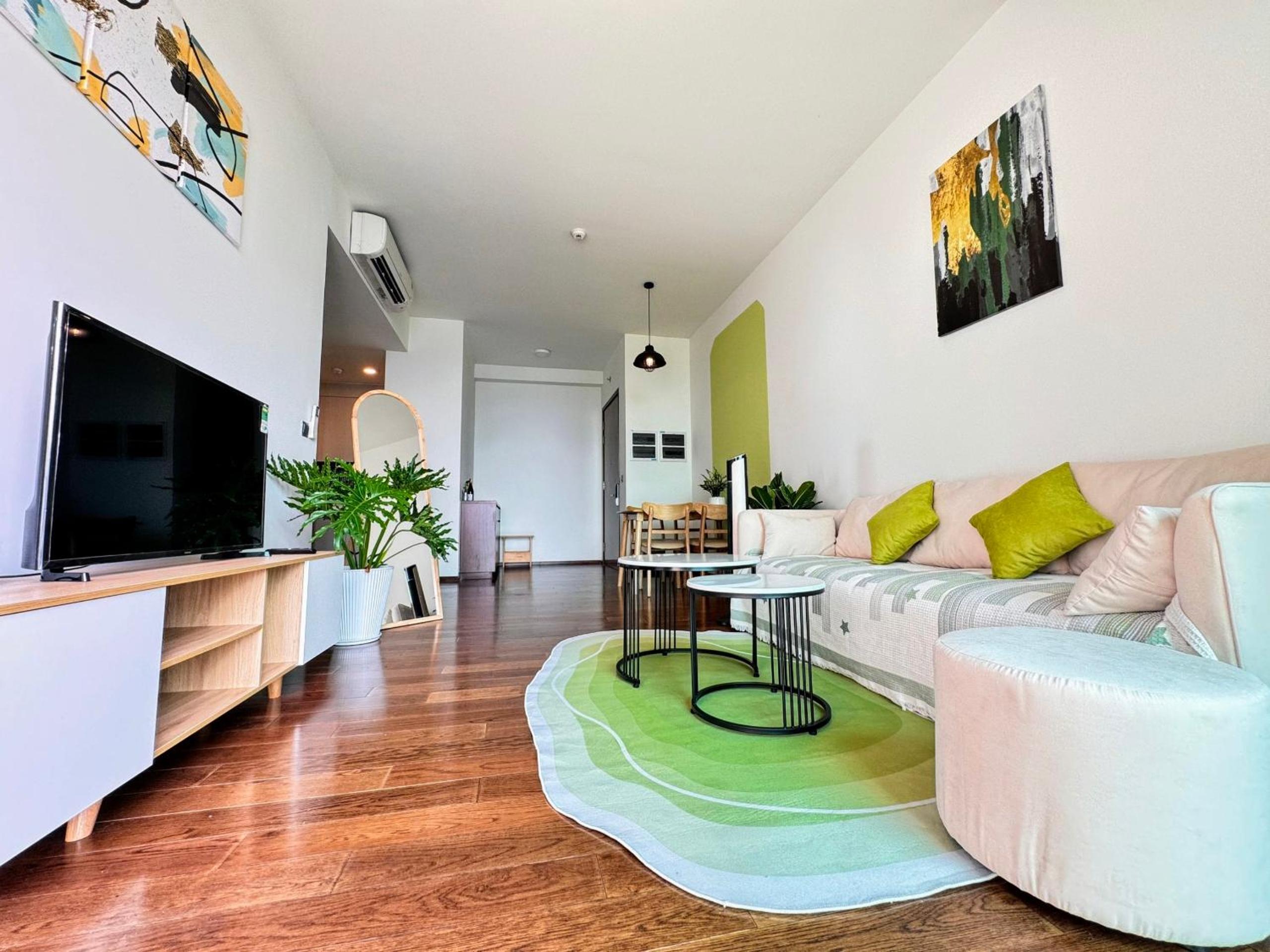 Homie's Dedge Thao Dien Luxury Apartment