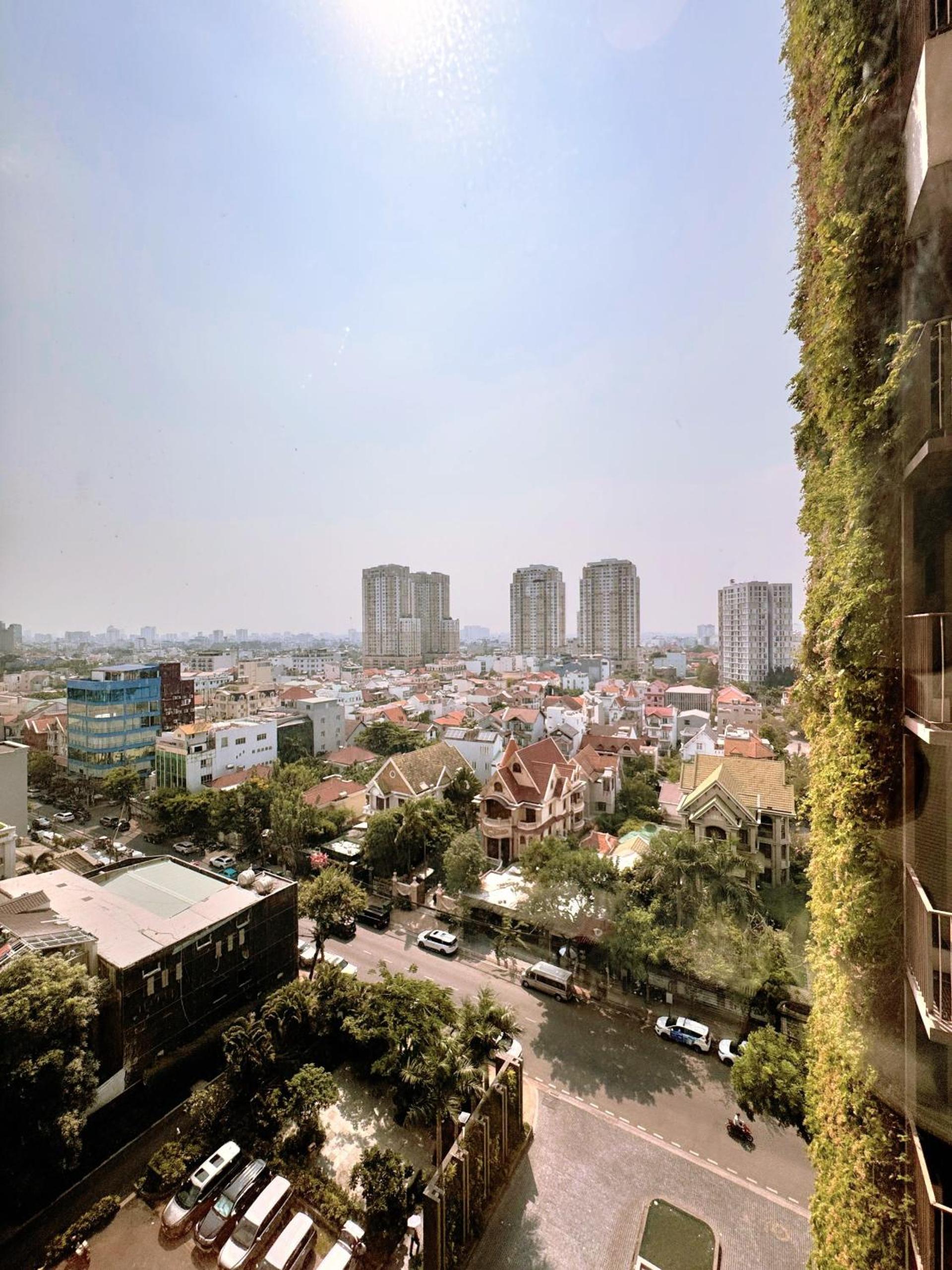 Homie's Dedge Thao Dien Luxury Apartment