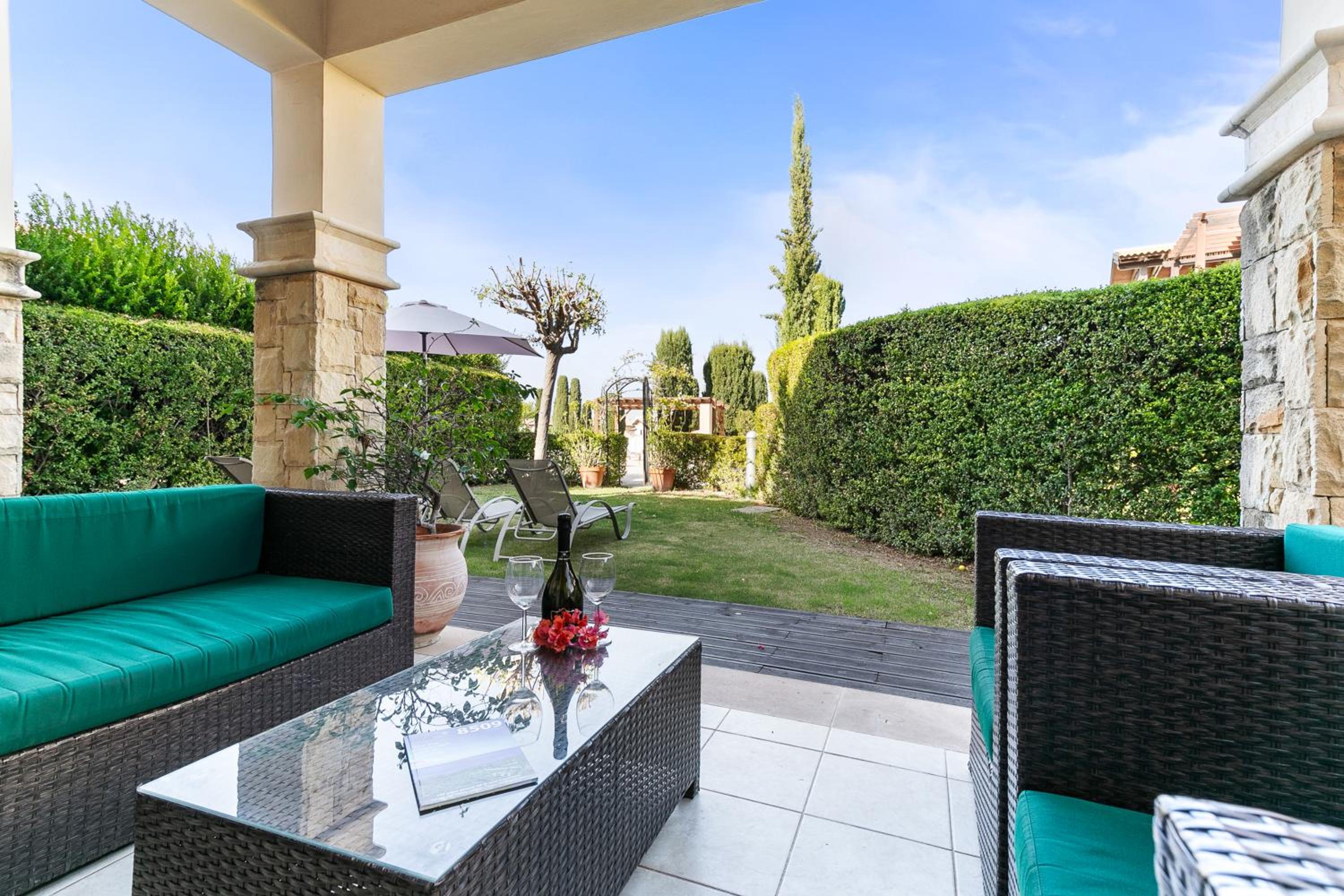 2 bedroom Apartment Kalypso with private garden, Aphrodite Hills Resort view 5