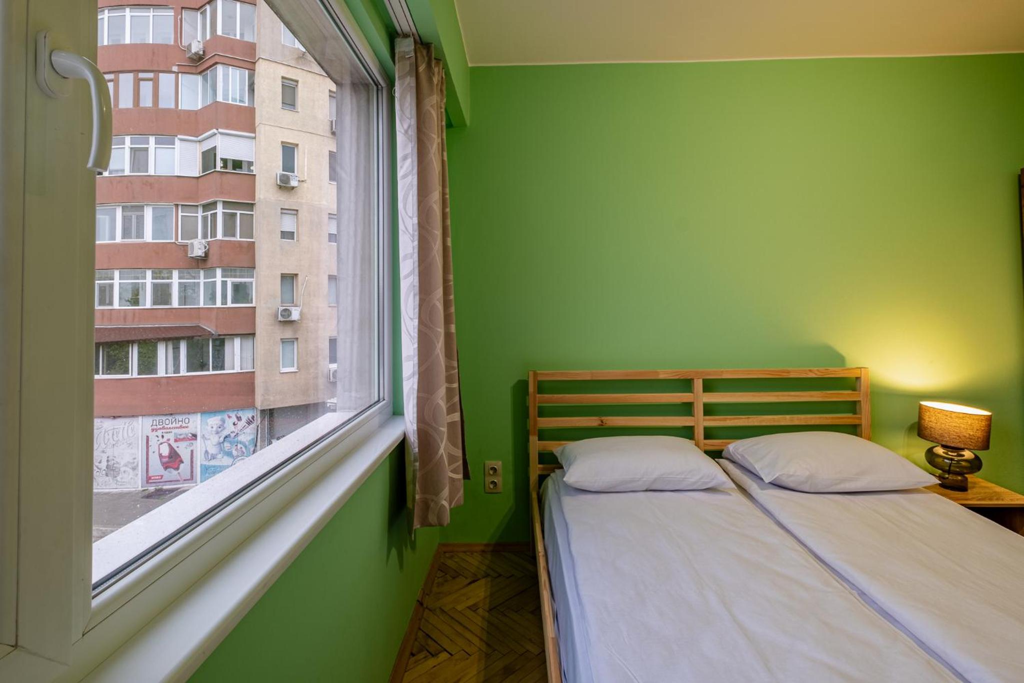 Peaceful Apartment with FREE Parking