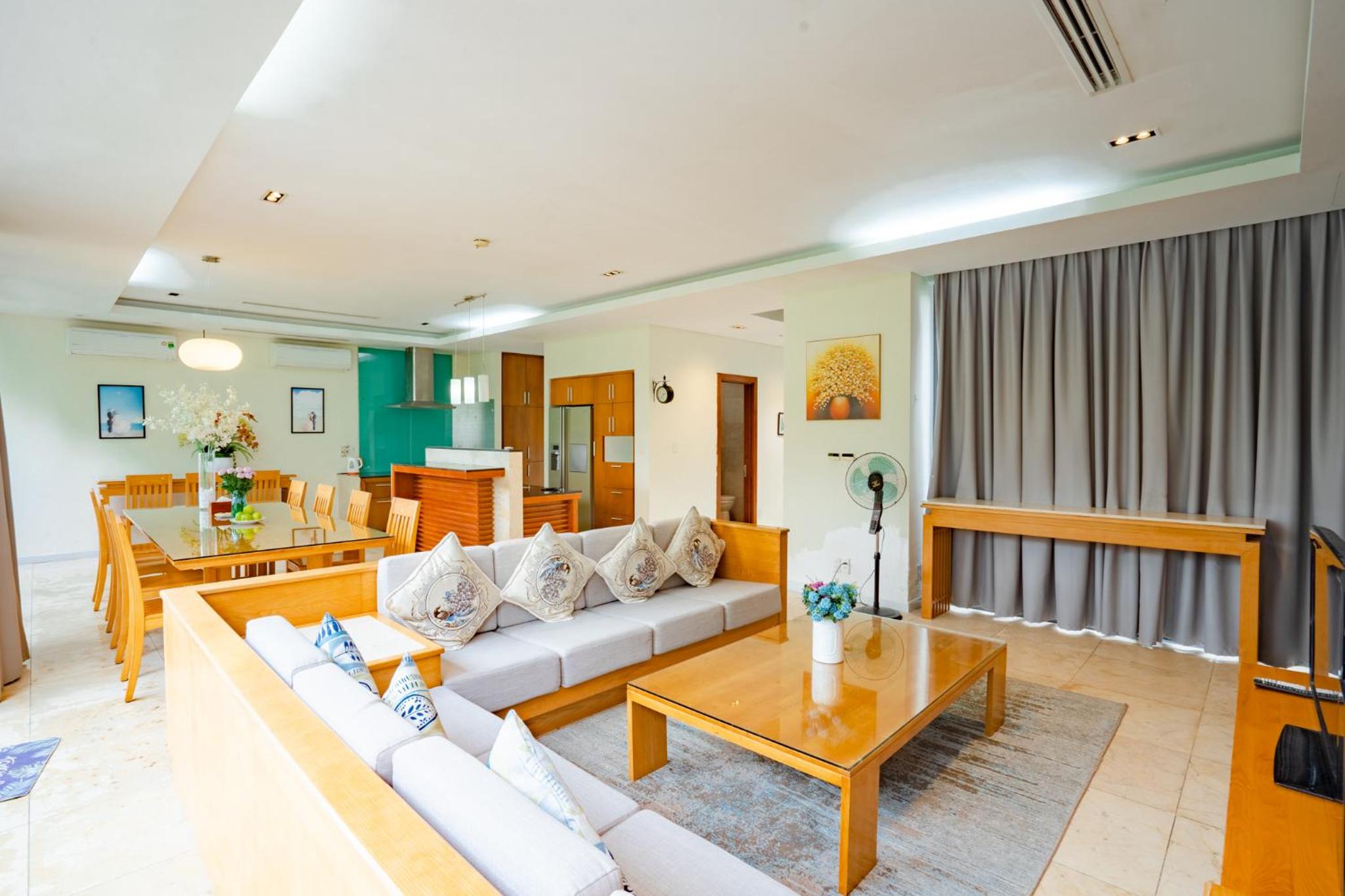 Deluxe Beachside Resort Danang