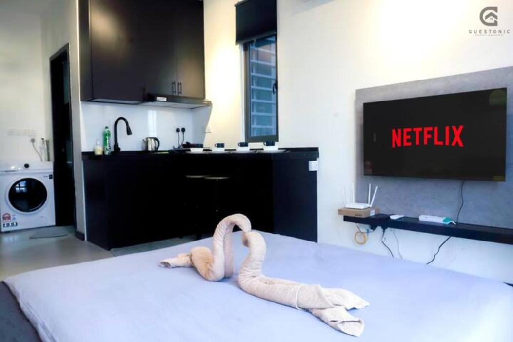 NeuSuite Cozy Studio by GUESTONIC