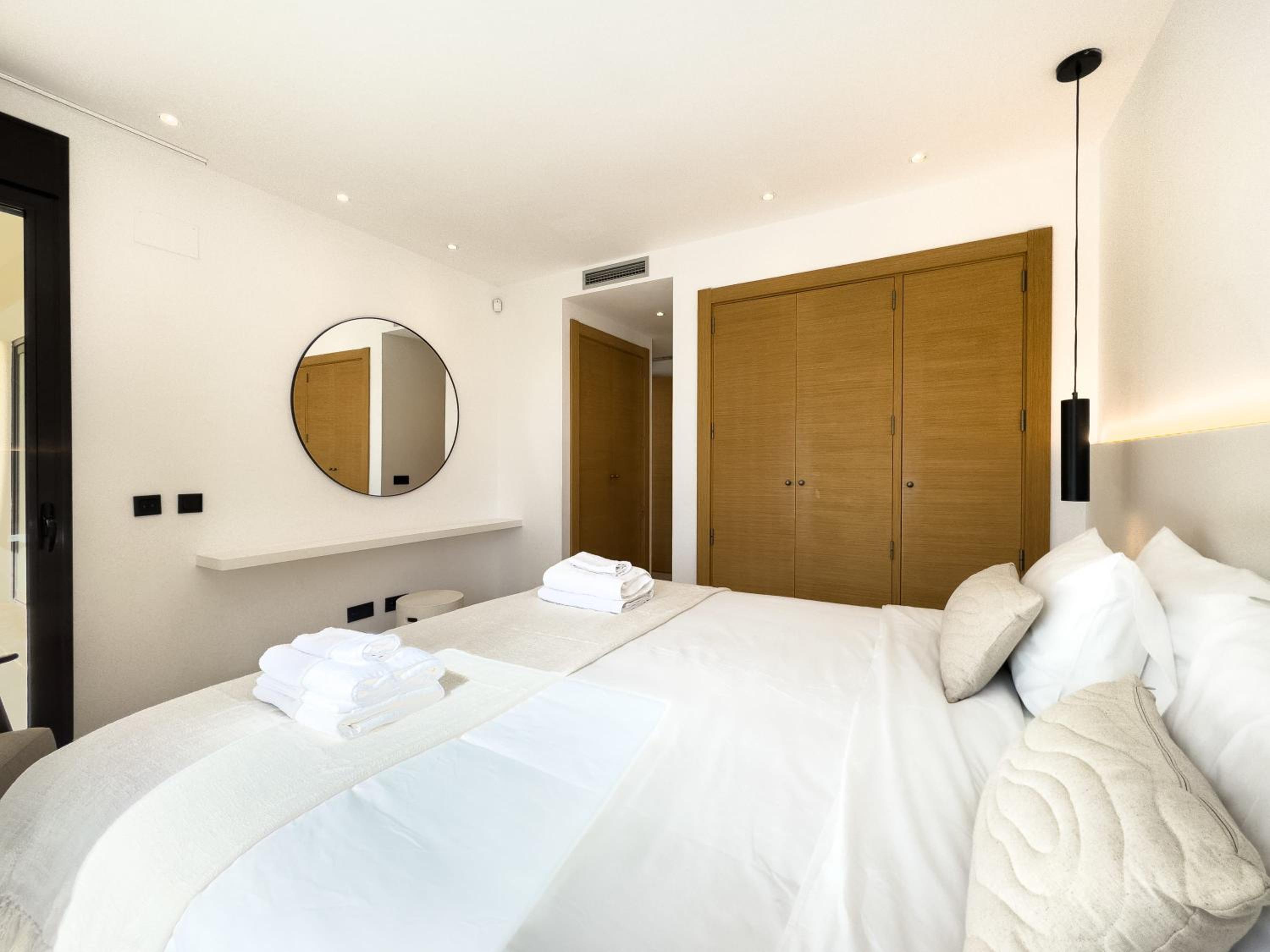 Samara Resort Gym Spa Jacuzzi Pools Marbella view 3