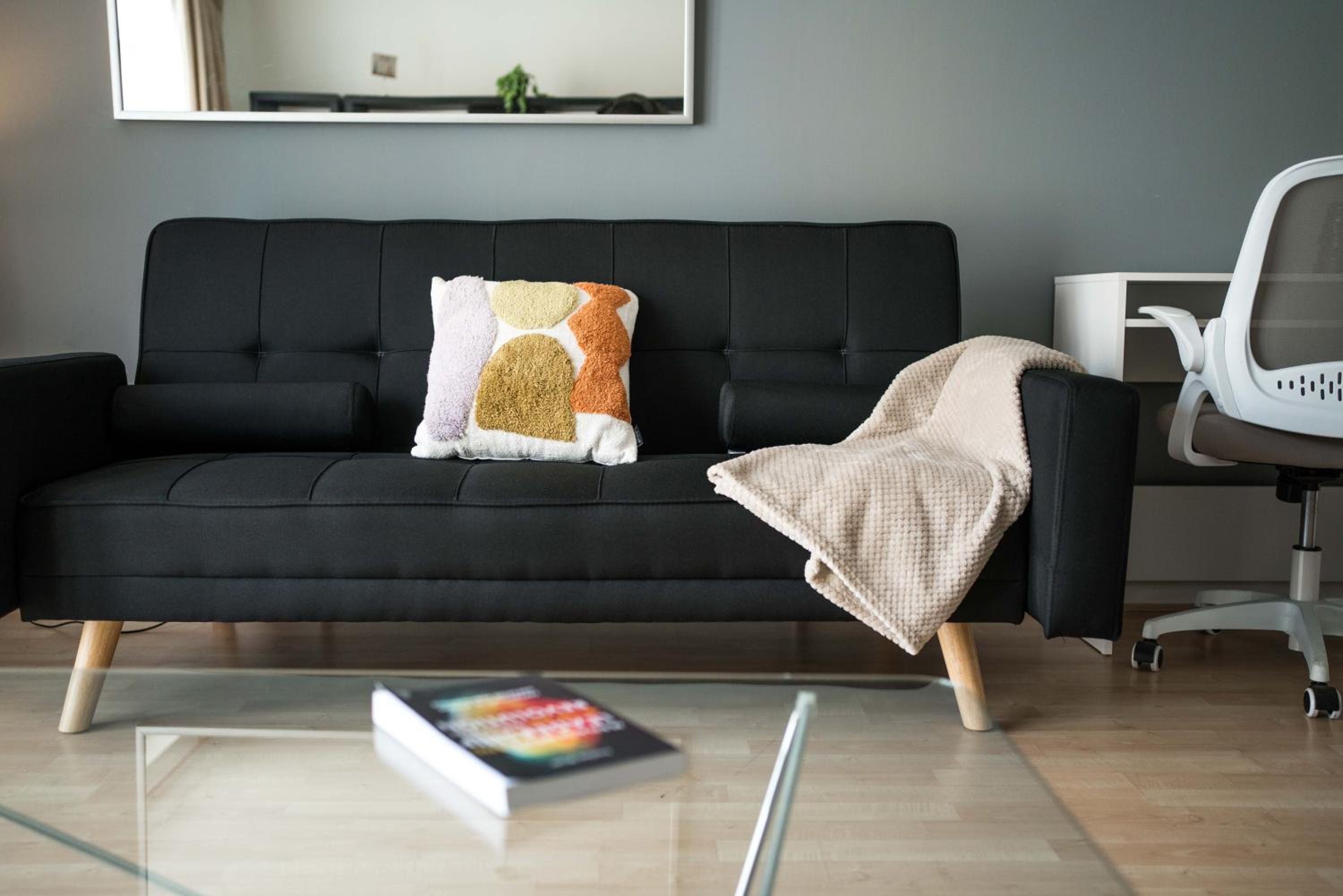 London Bridge Flat with Fast WiFi Ideal for Longer Stays Near Guys Hospital