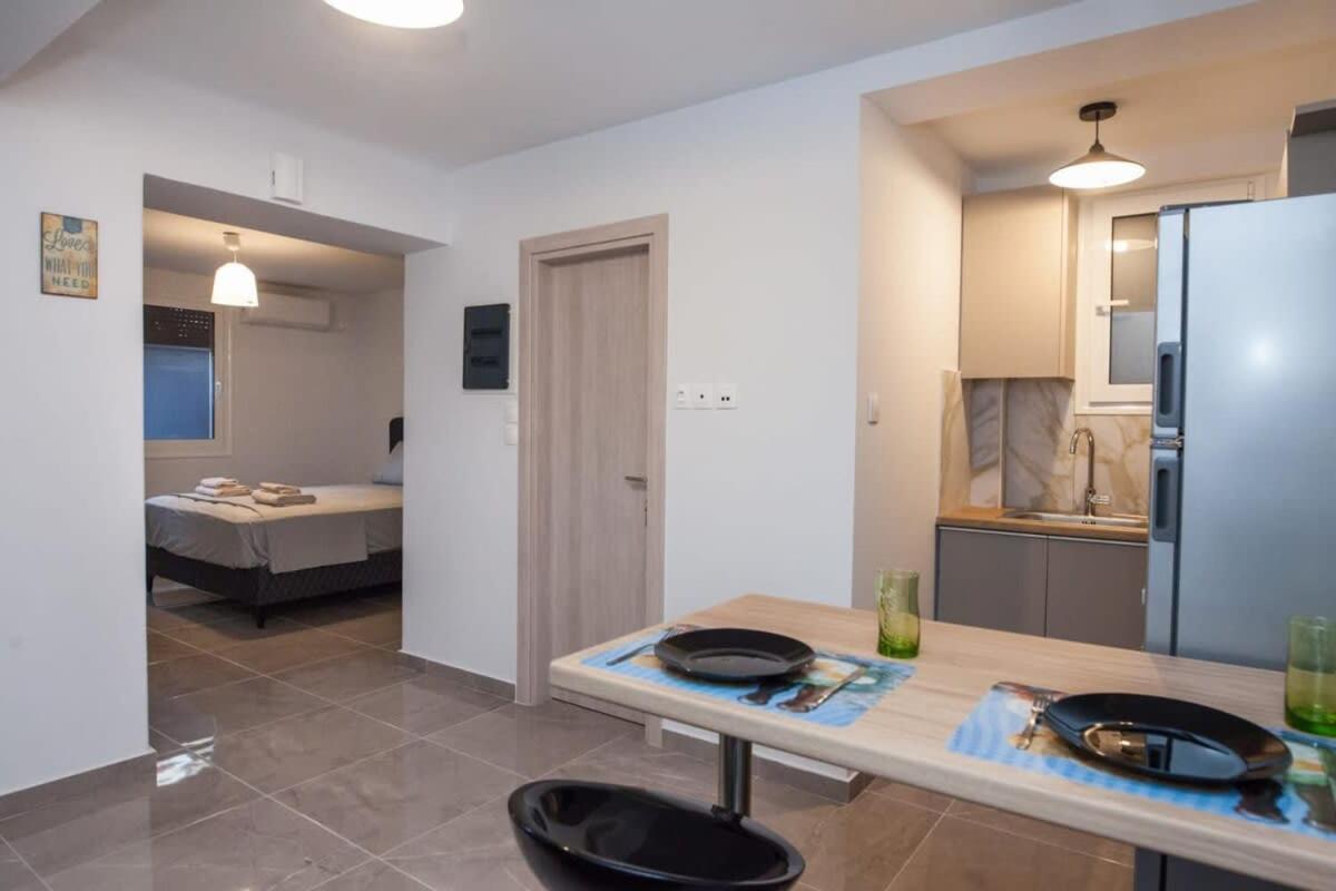 Charming Urban Oasis 1BR Apt near Megaro Mousikis