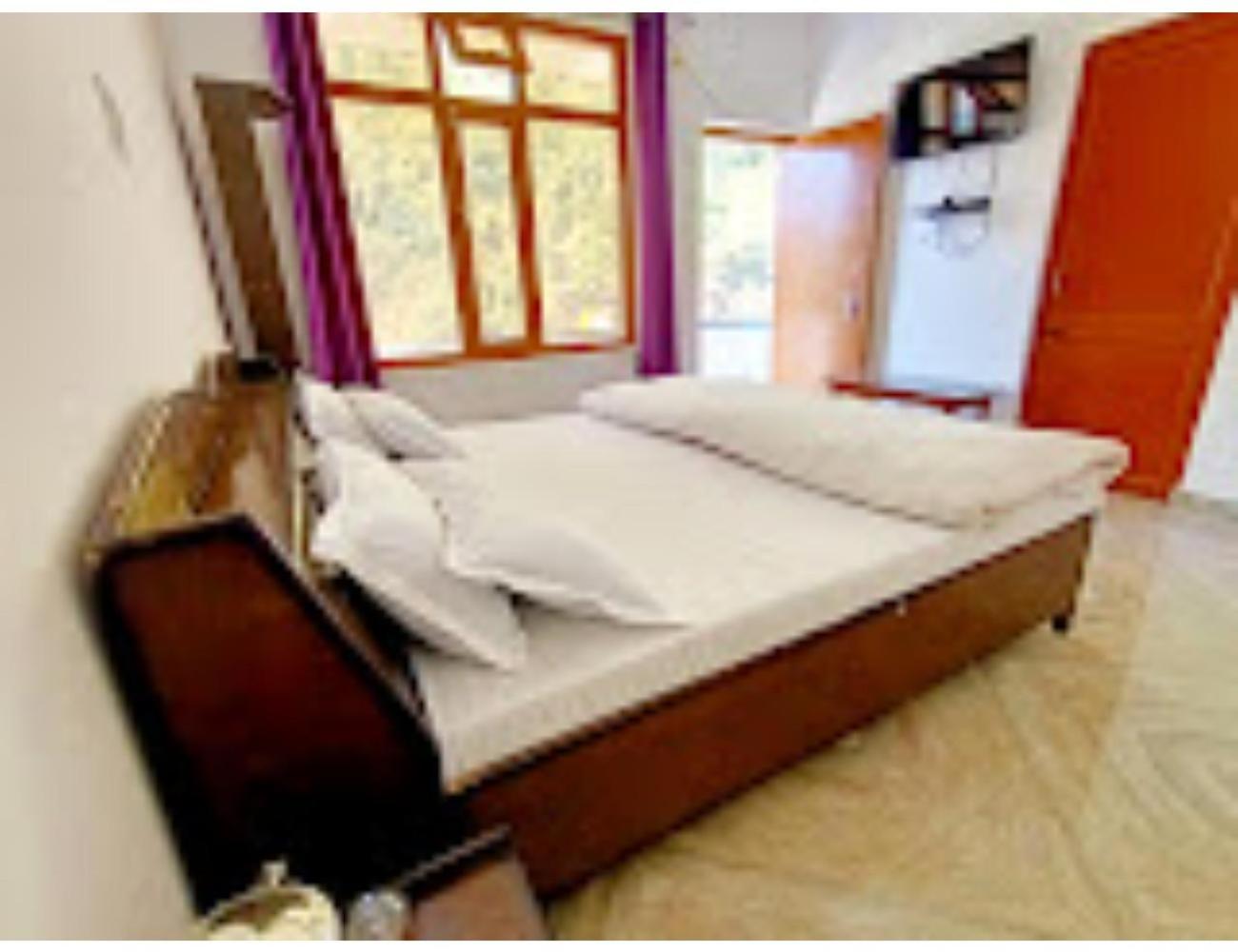 Hotel Namami Gange Syanachatti, Yamunotri view 5