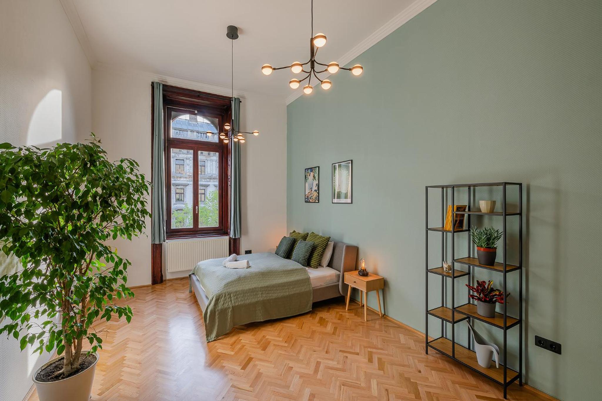 Liszt Modern Chic Apartment view 4