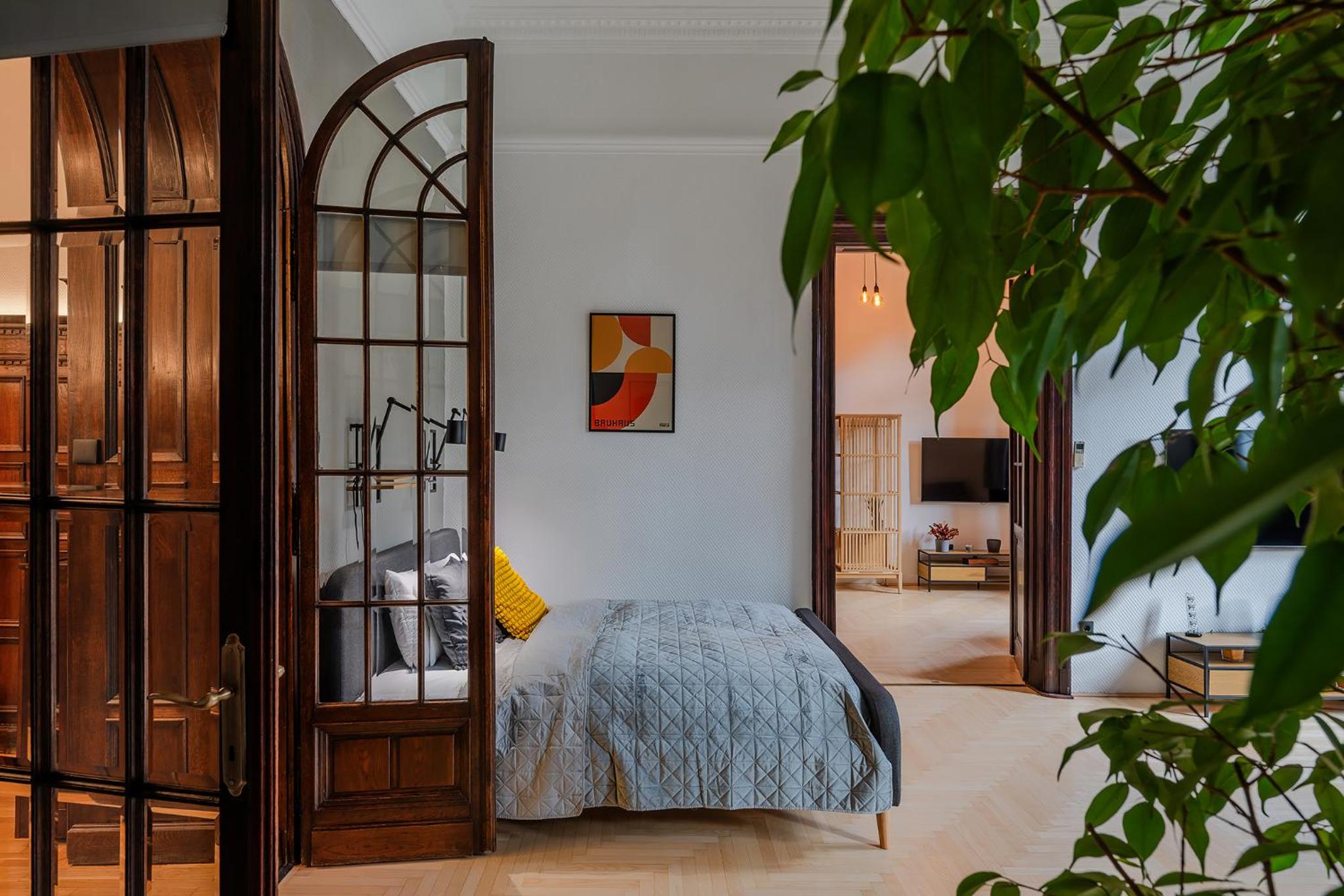Liszt Modern Chic Apartment view 2