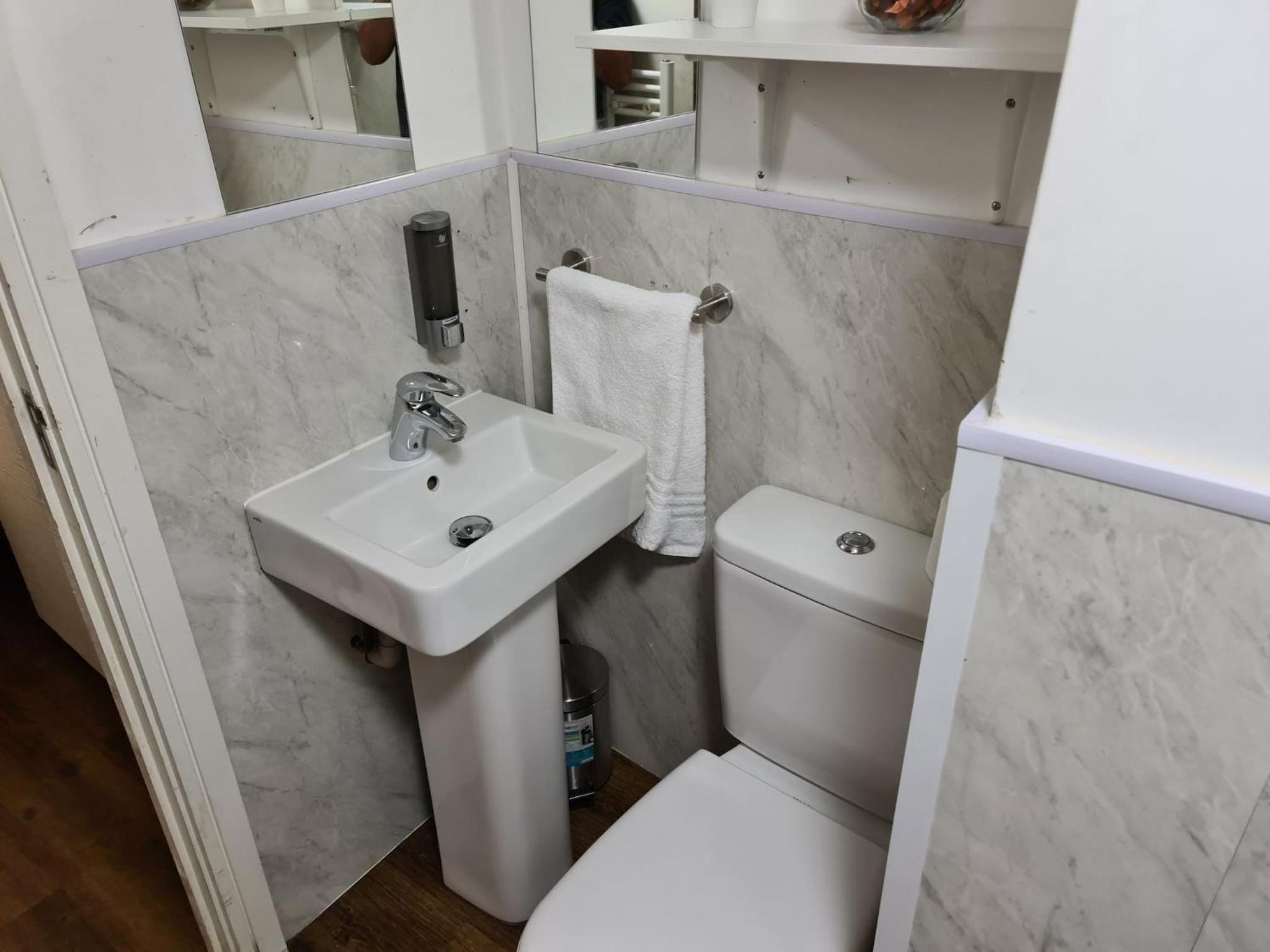 Photo 65