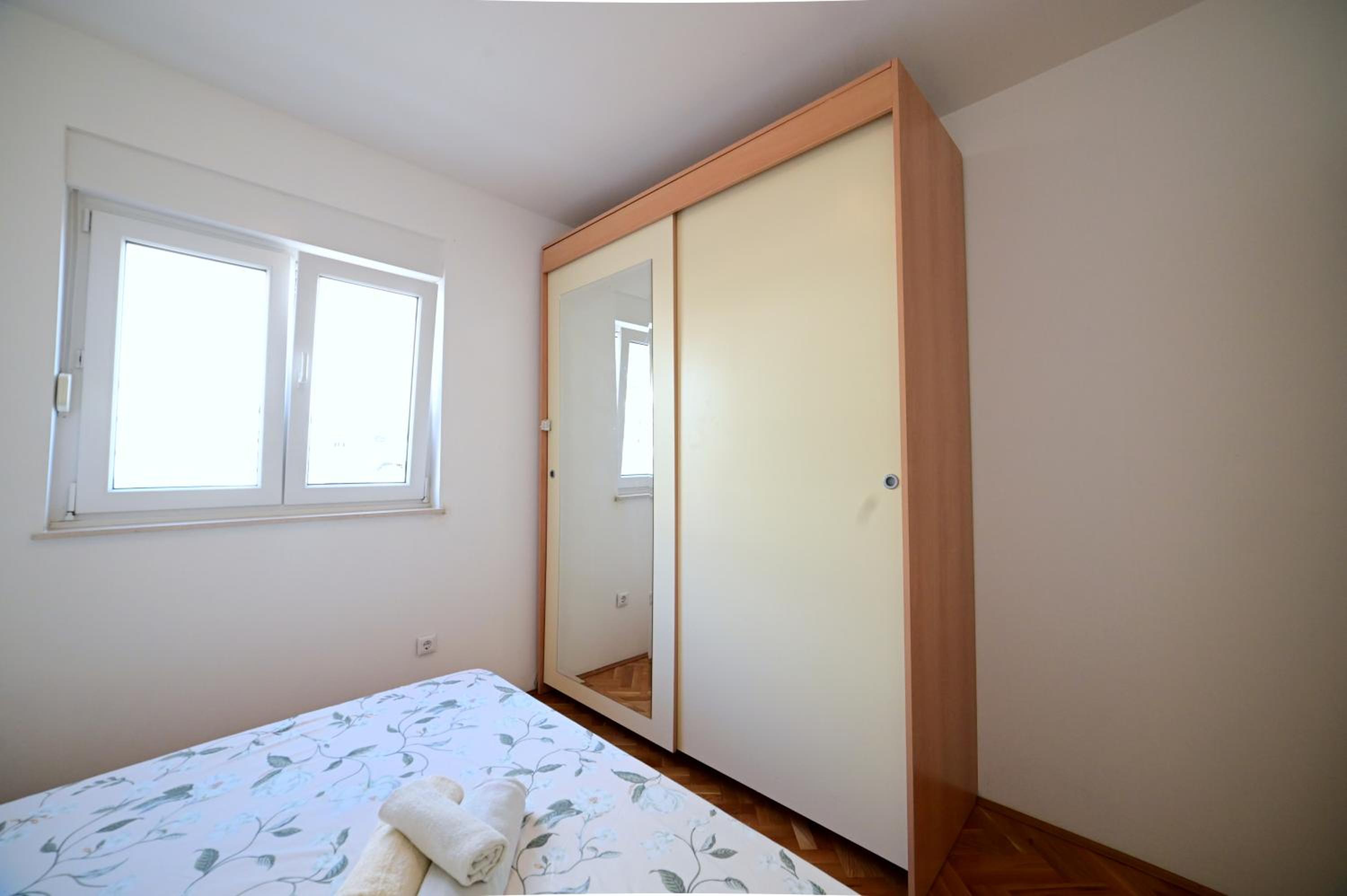 Apartment MS124, Promajna view 4